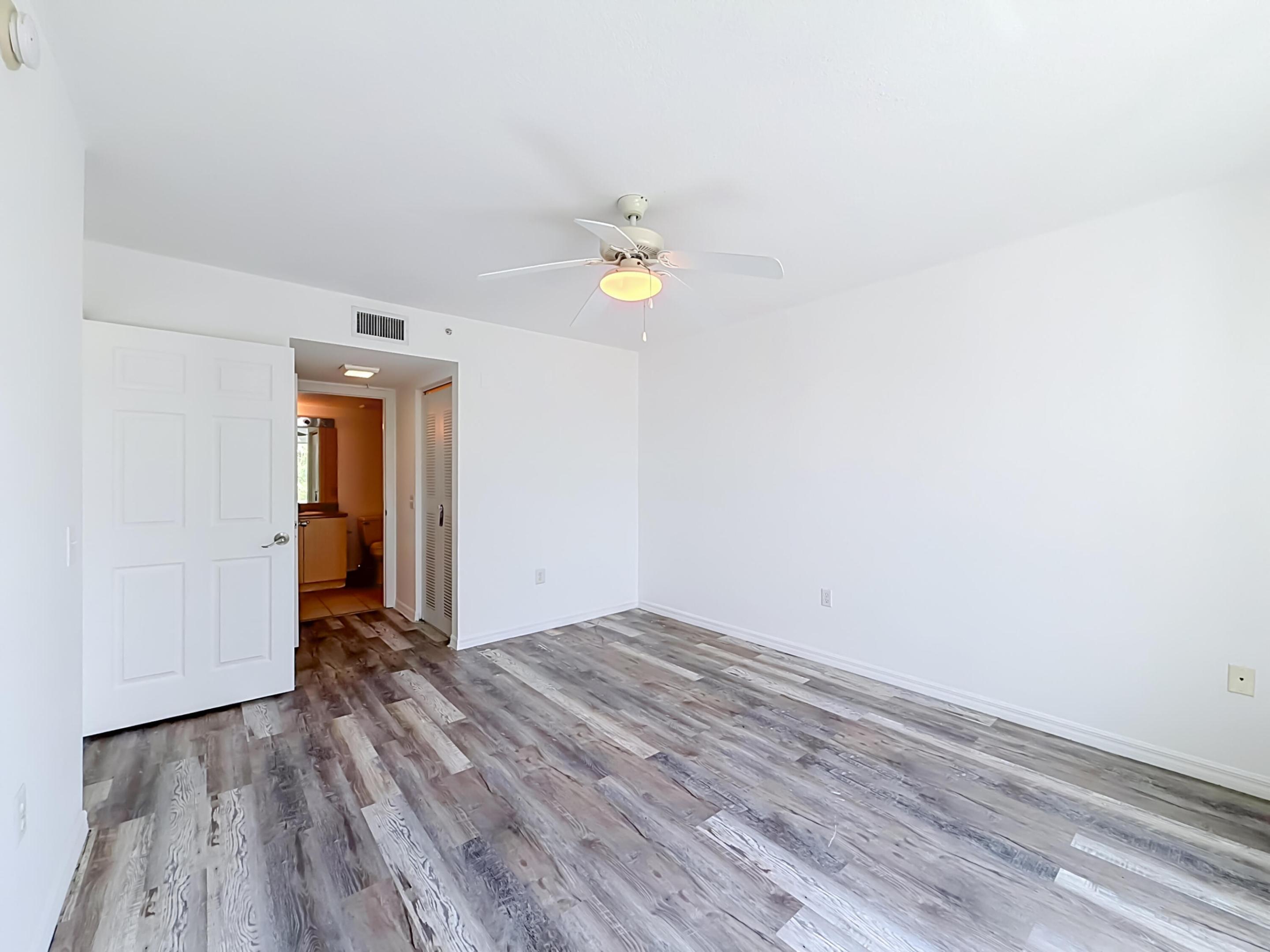 VILLA DEL SOL CONDO - Residential
