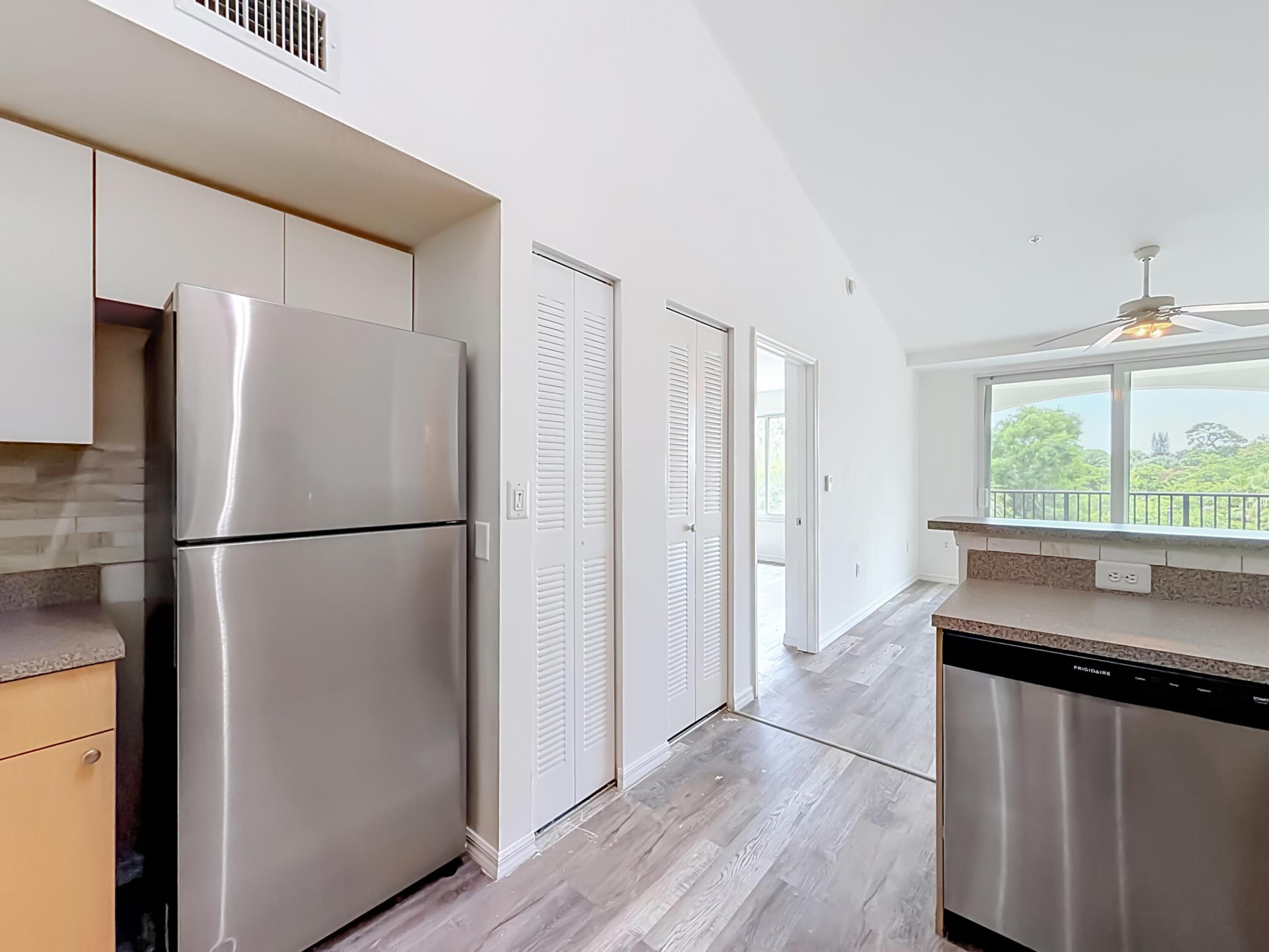 VILLA DEL SOL CONDO - Residential