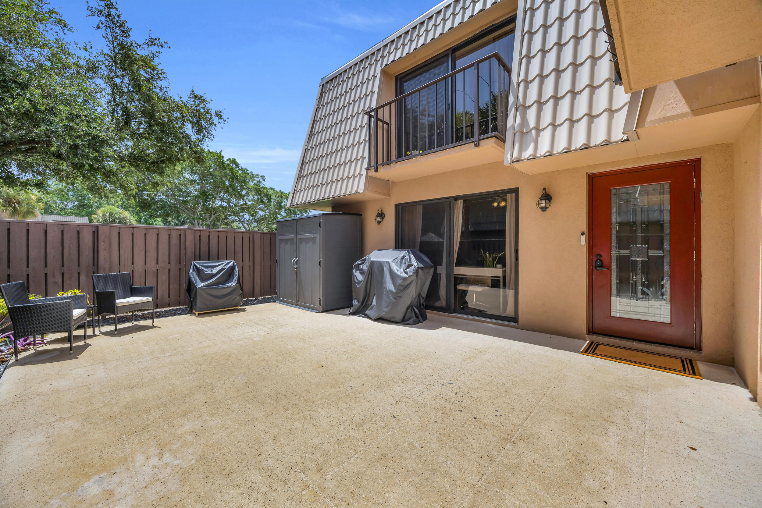 VILLAGE OF SANDALWOOD LAKES SOUTH - Residential