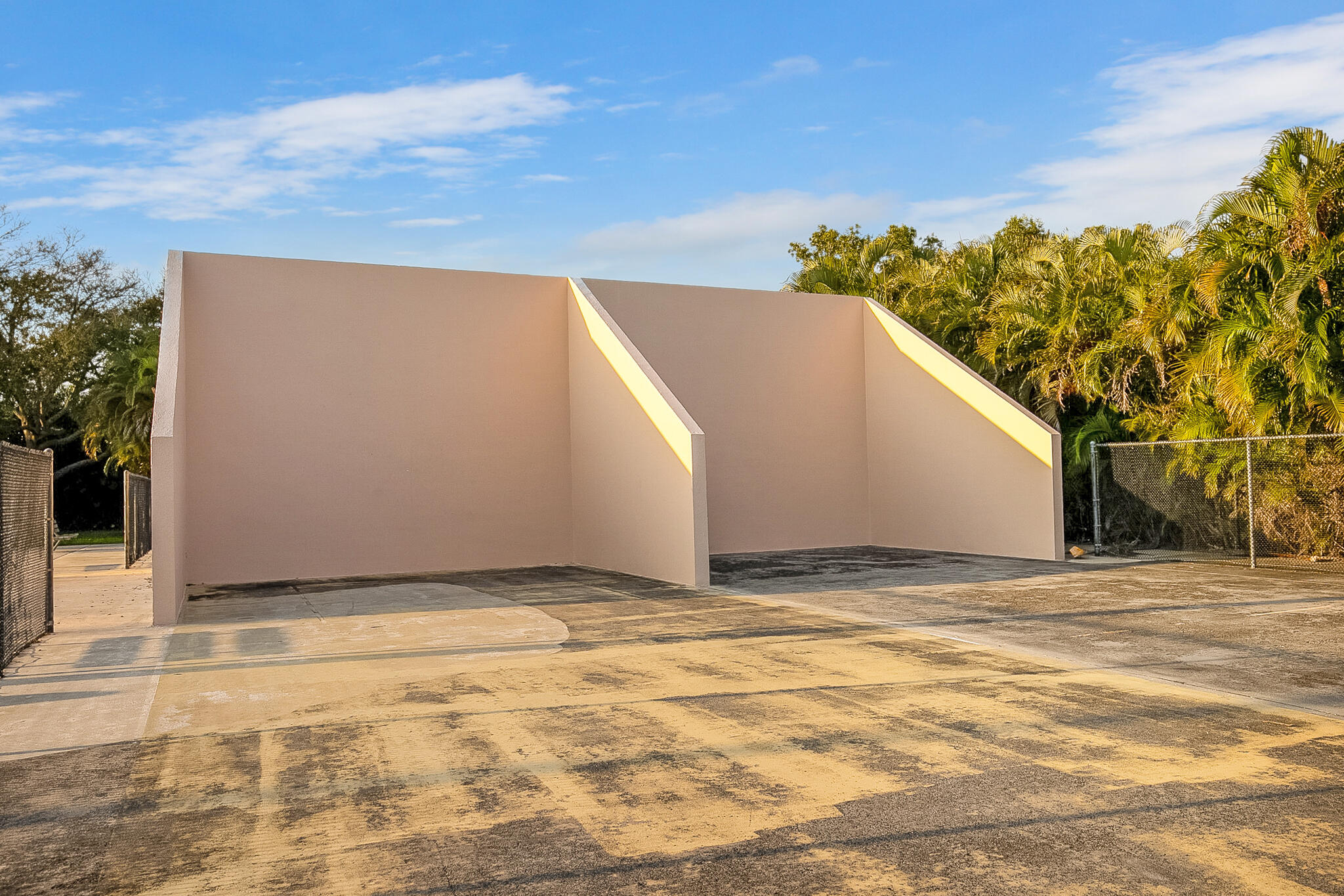 VILLAGE OF SANDALWOOD LAKES SOUTH - Residential