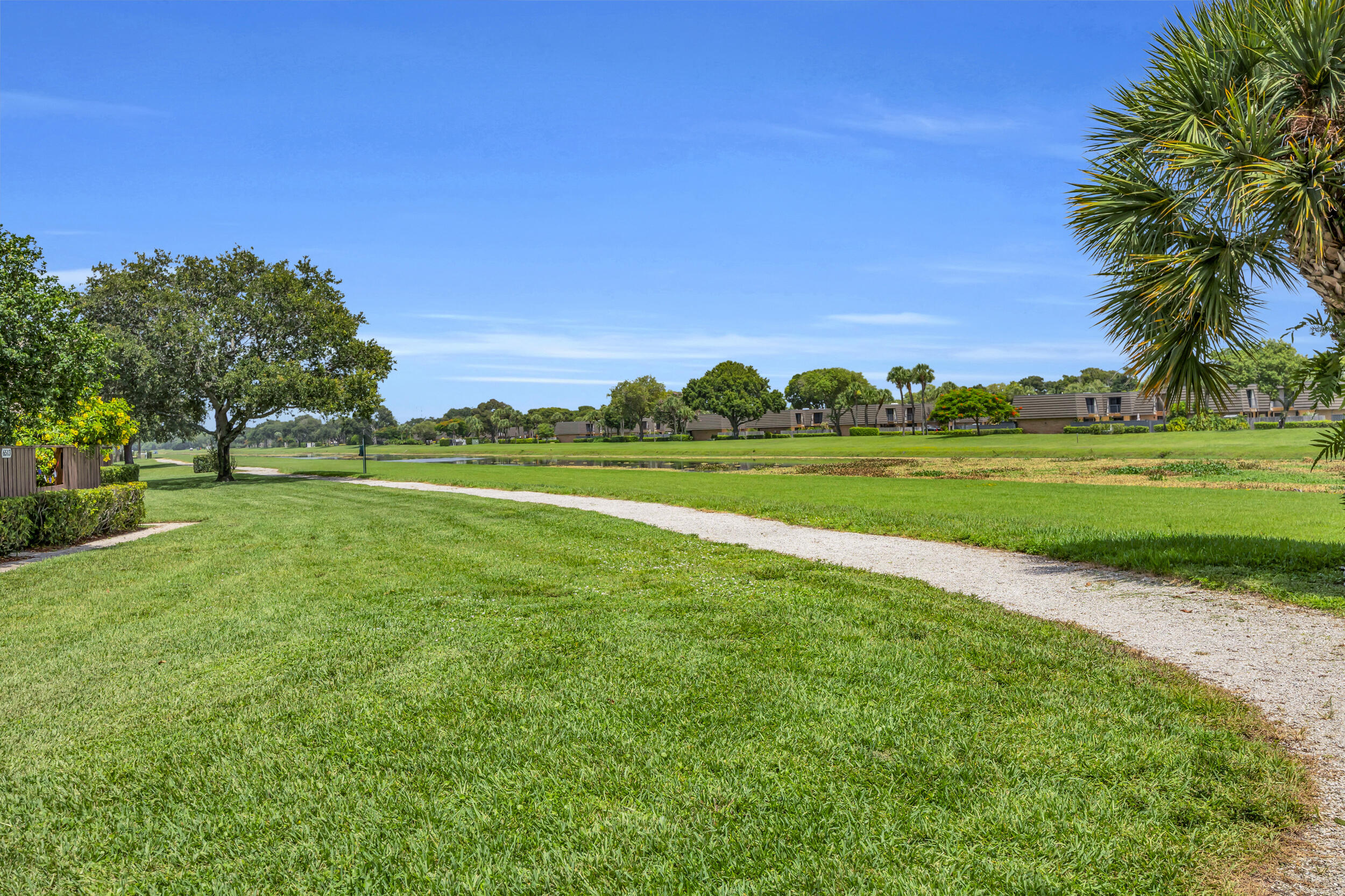VILLAGE OF SANDALWOOD LAKES SOUTH - Residential