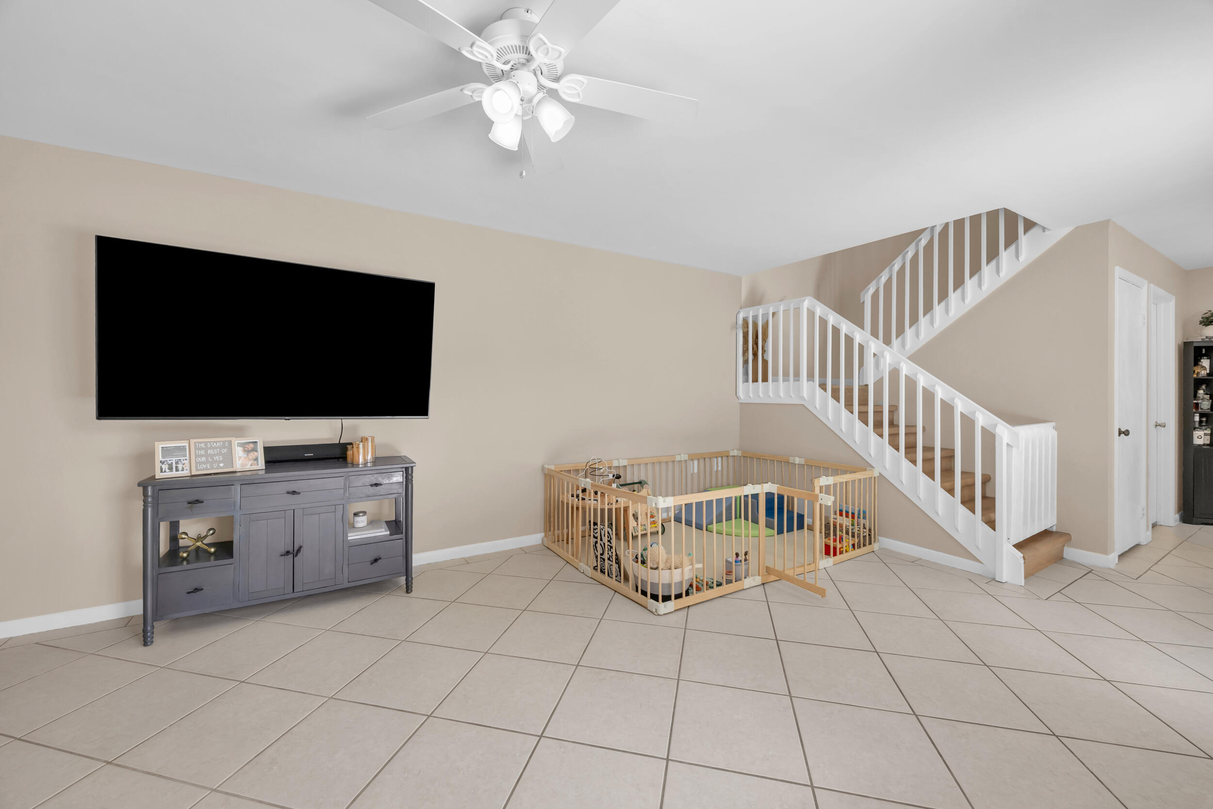VILLAGE OF SANDALWOOD LAKES SOUTH - Residential