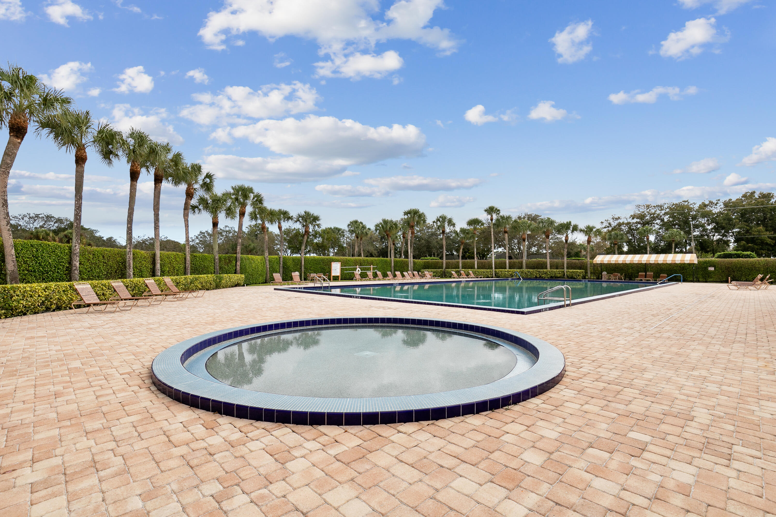 VILLAGE OF SANDALWOOD LAKES SOUTH - Residential