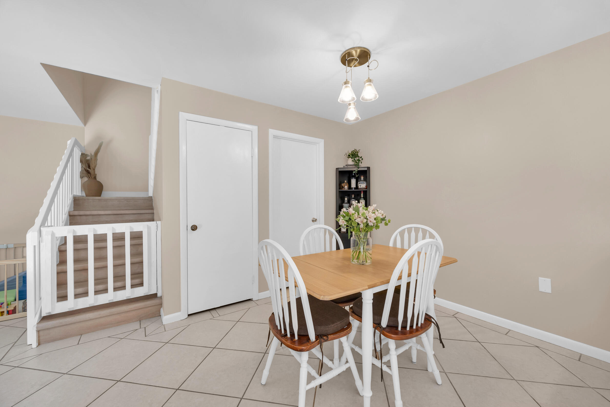 VILLAGE OF SANDALWOOD LAKES SOUTH - Residential