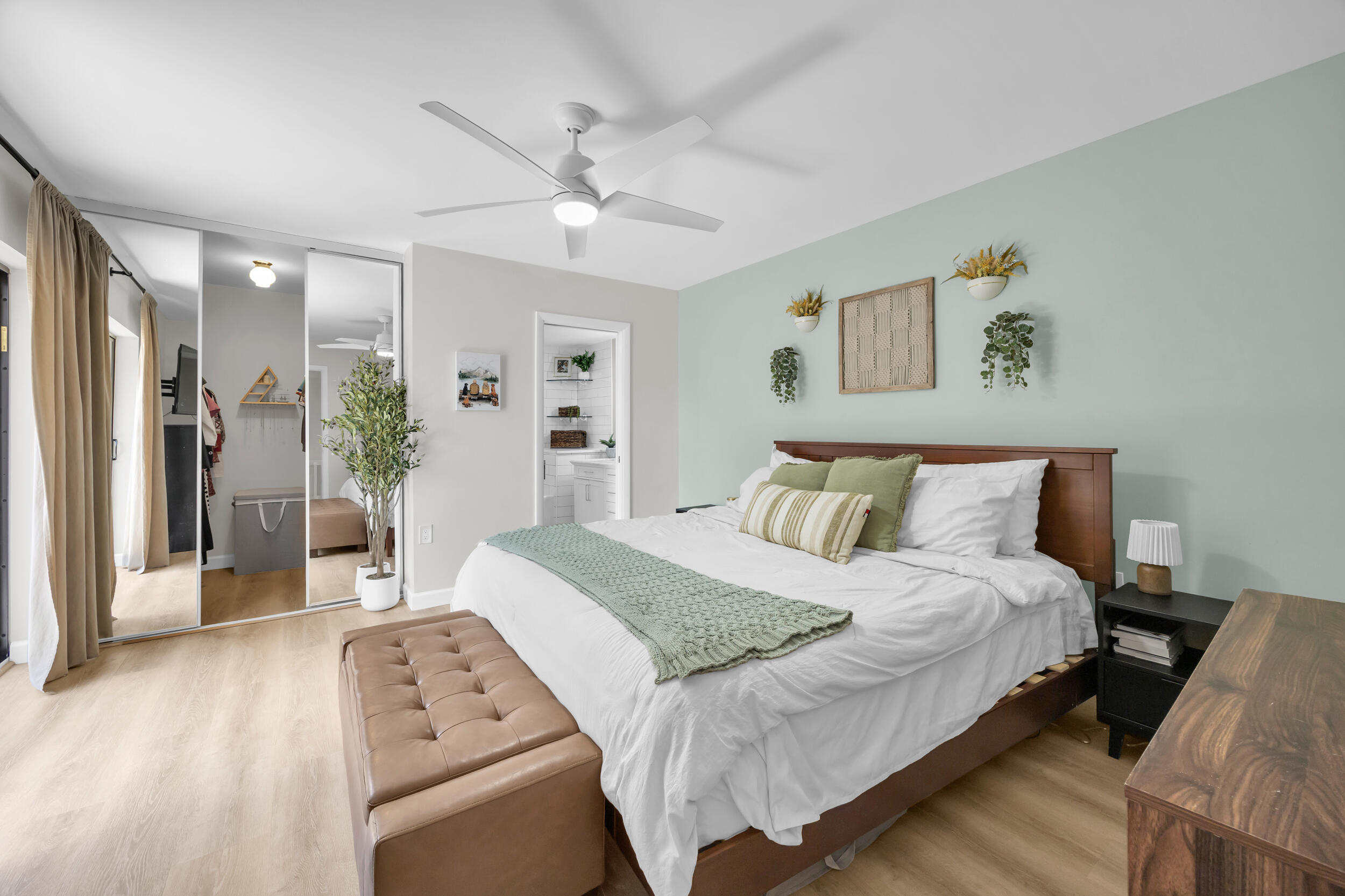 VILLAGE OF SANDALWOOD LAKES SOUTH - Residential