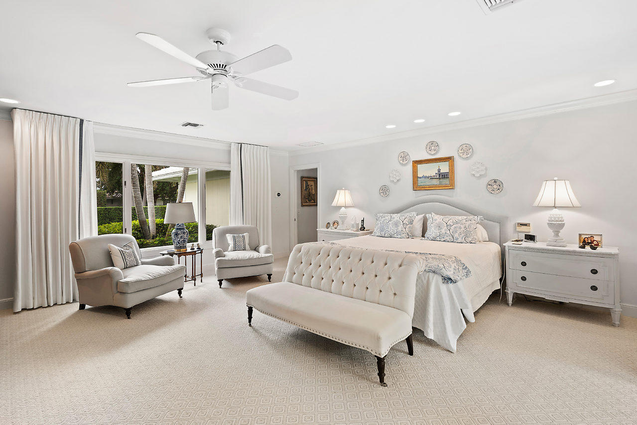 ROYAL PALM YACHT & COUNTRY CLUB - Residential