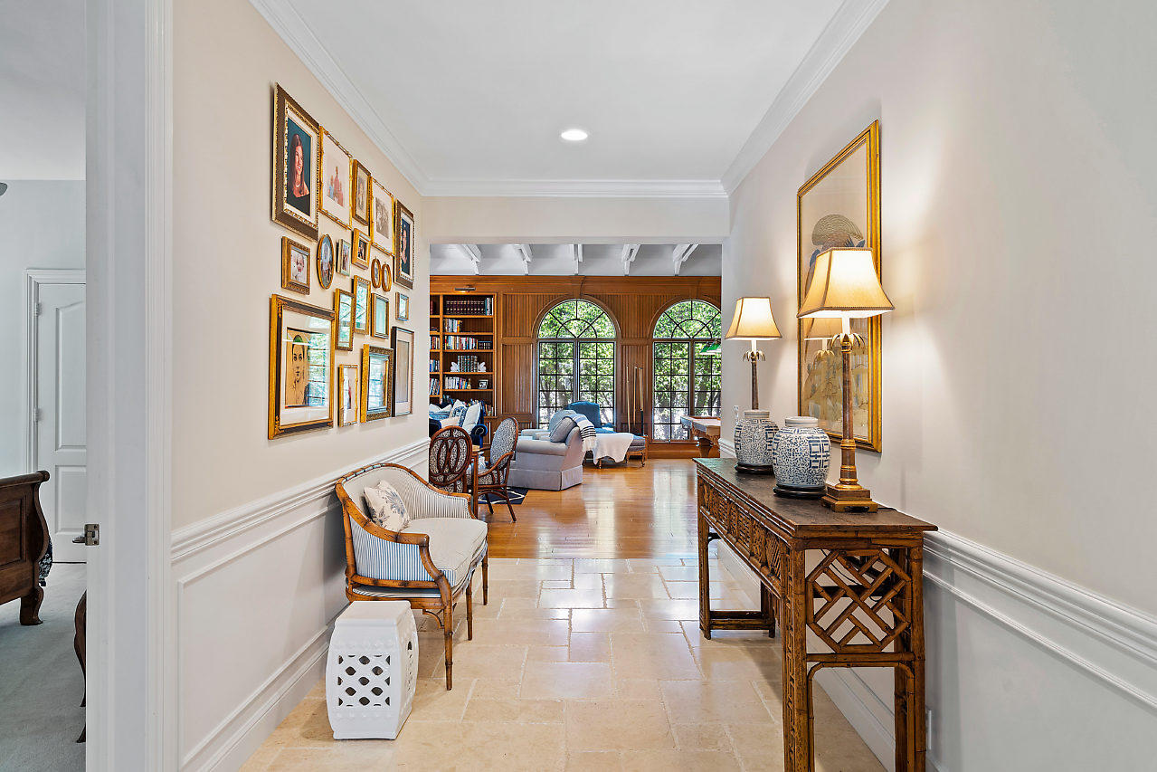 ROYAL PALM YACHT & COUNTRY CLUB - Residential