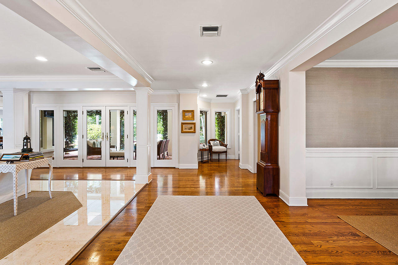 ROYAL PALM YACHT & COUNTRY CLUB - Residential