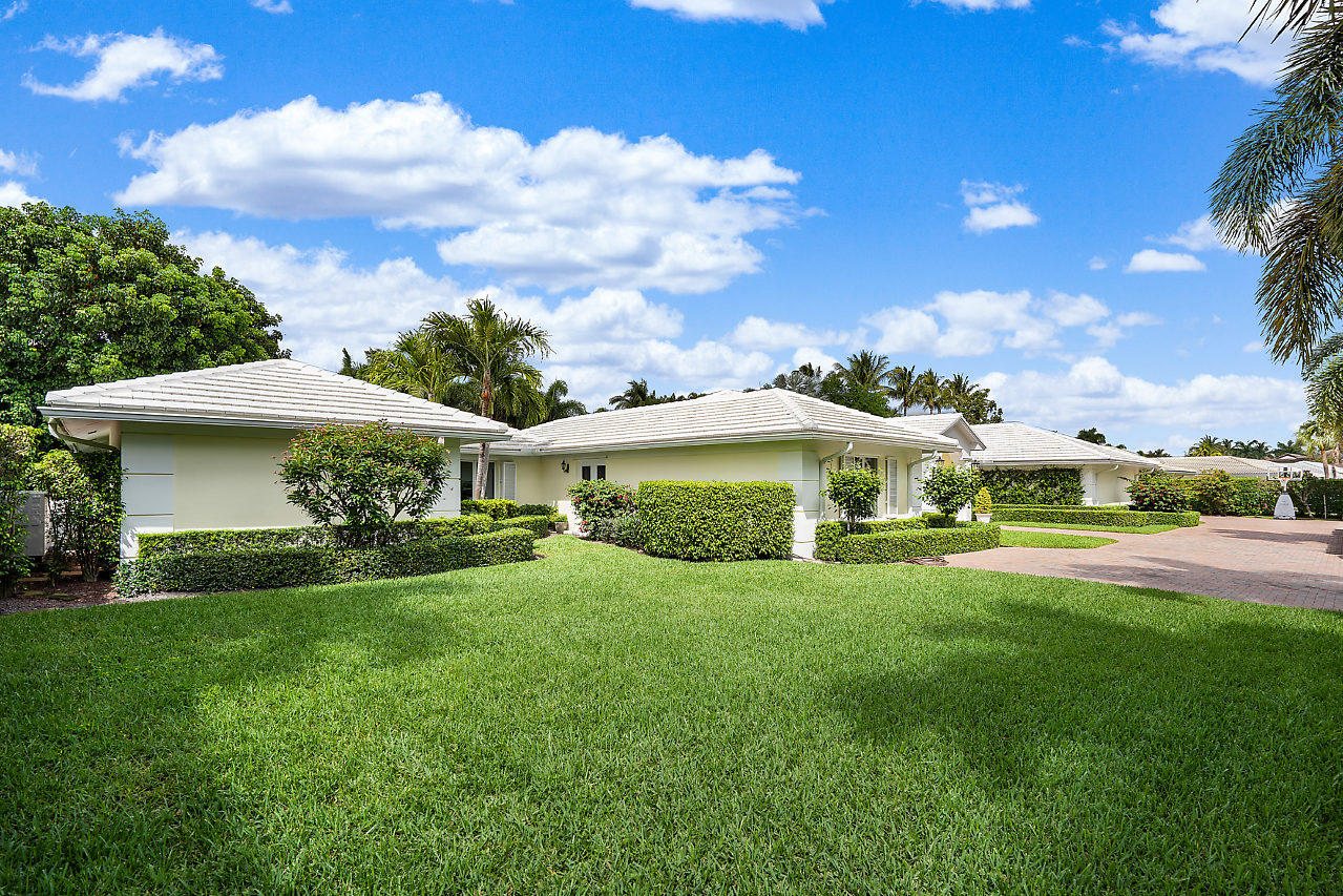 ROYAL PALM YACHT & COUNTRY CLUB - Residential