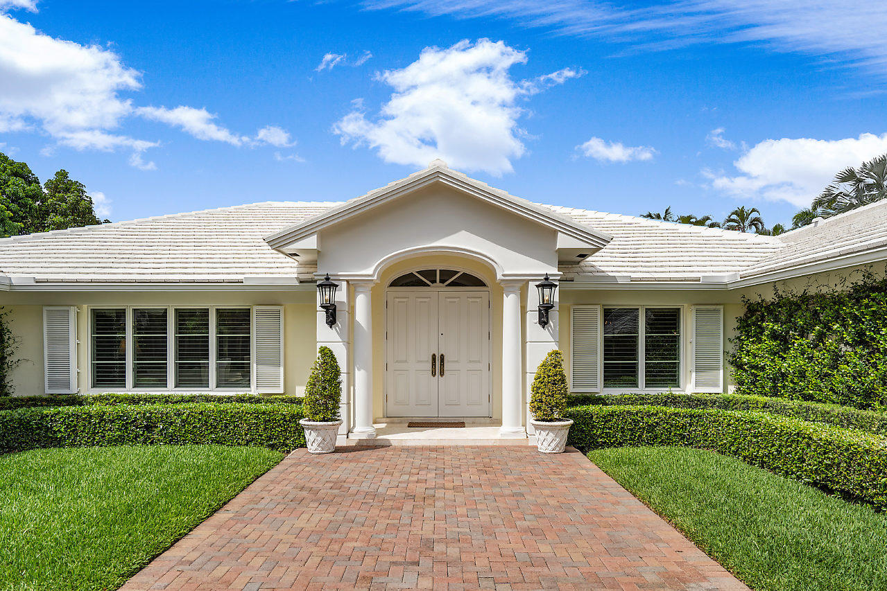 ROYAL PALM YACHT & COUNTRY CLUB - Residential