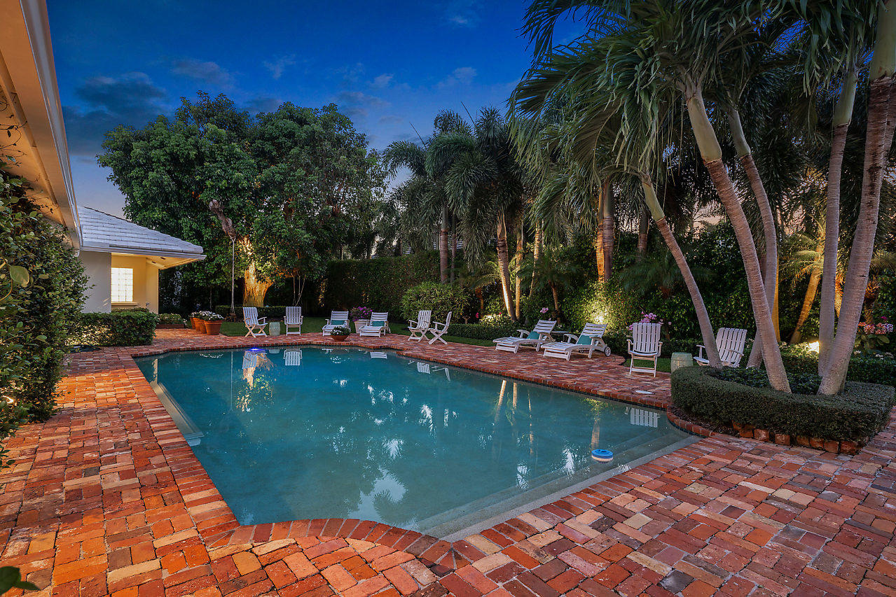 ROYAL PALM YACHT & COUNTRY CLUB - Residential