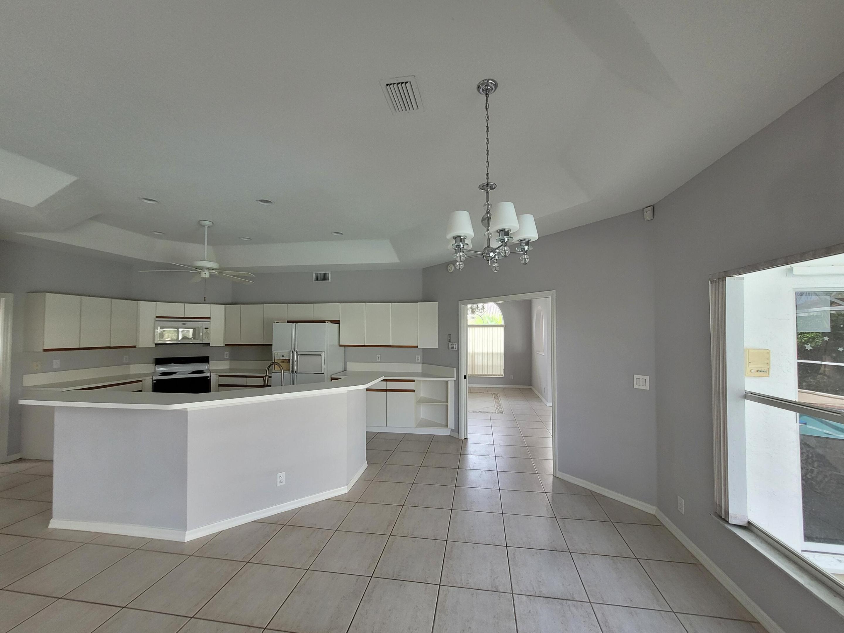 BOCA WINDS PAR D-1 - Residential