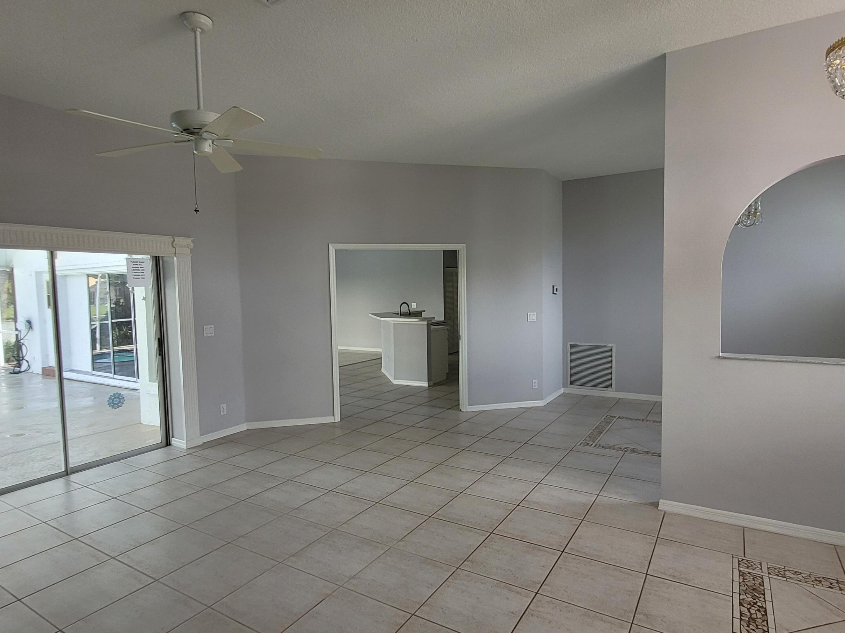 BOCA WINDS PAR D-1 - Residential