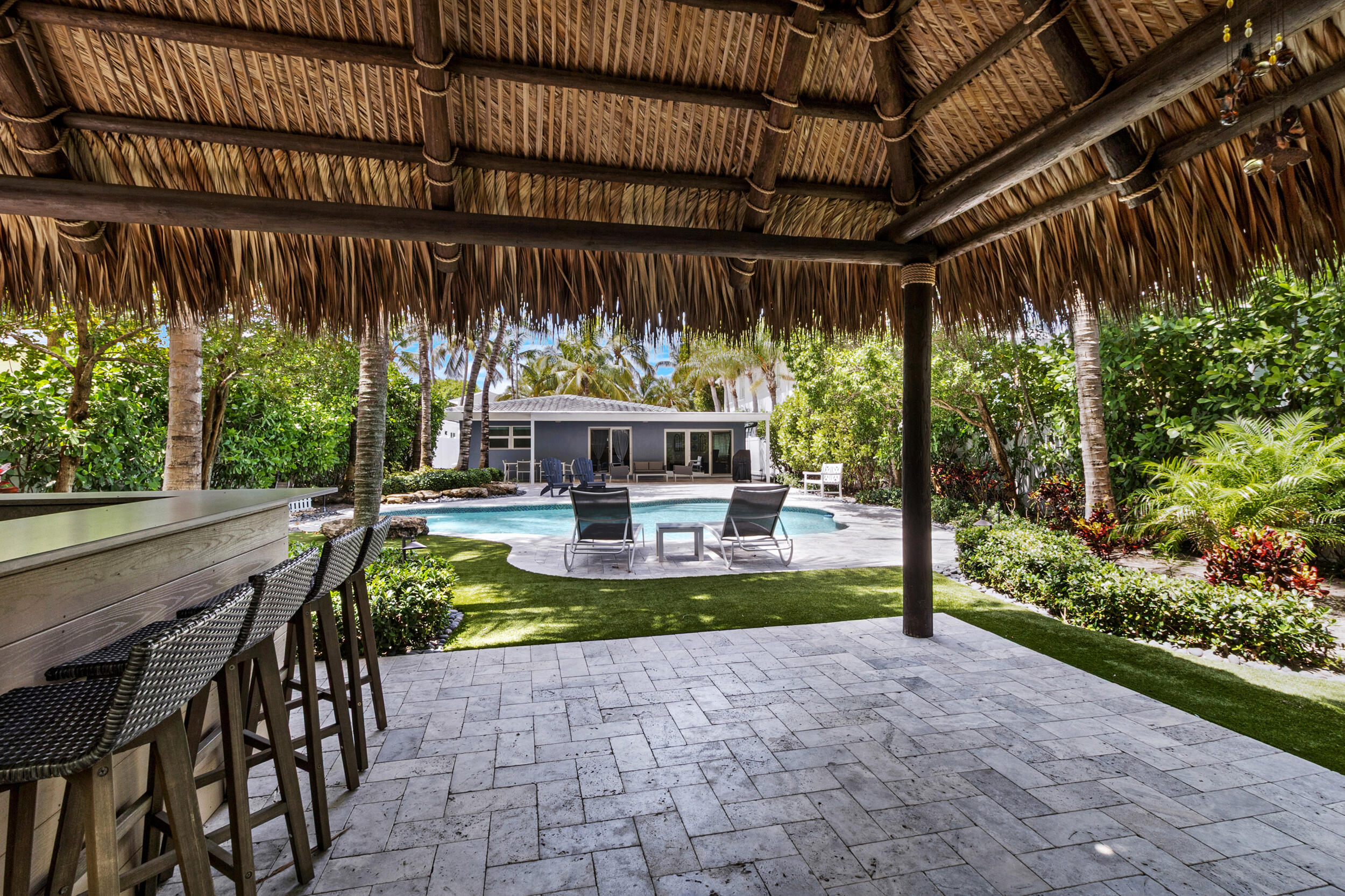 LAS OLAS BY THE SEA EXT - Residential