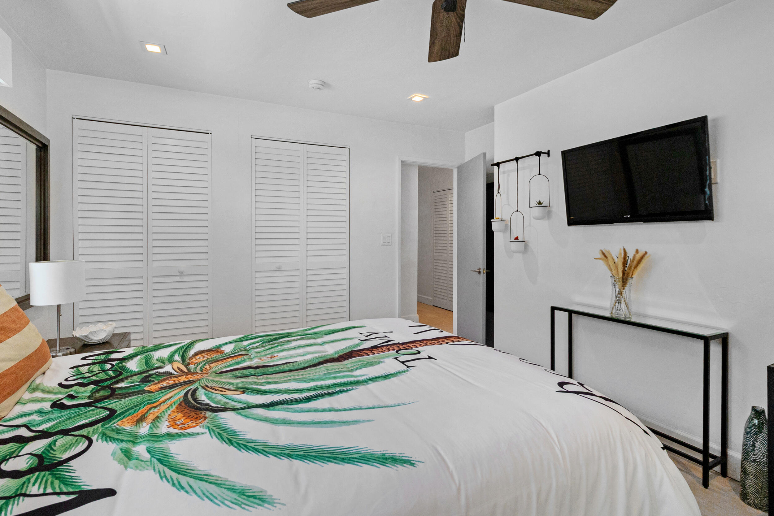 LAS OLAS BY THE SEA EXT - Residential