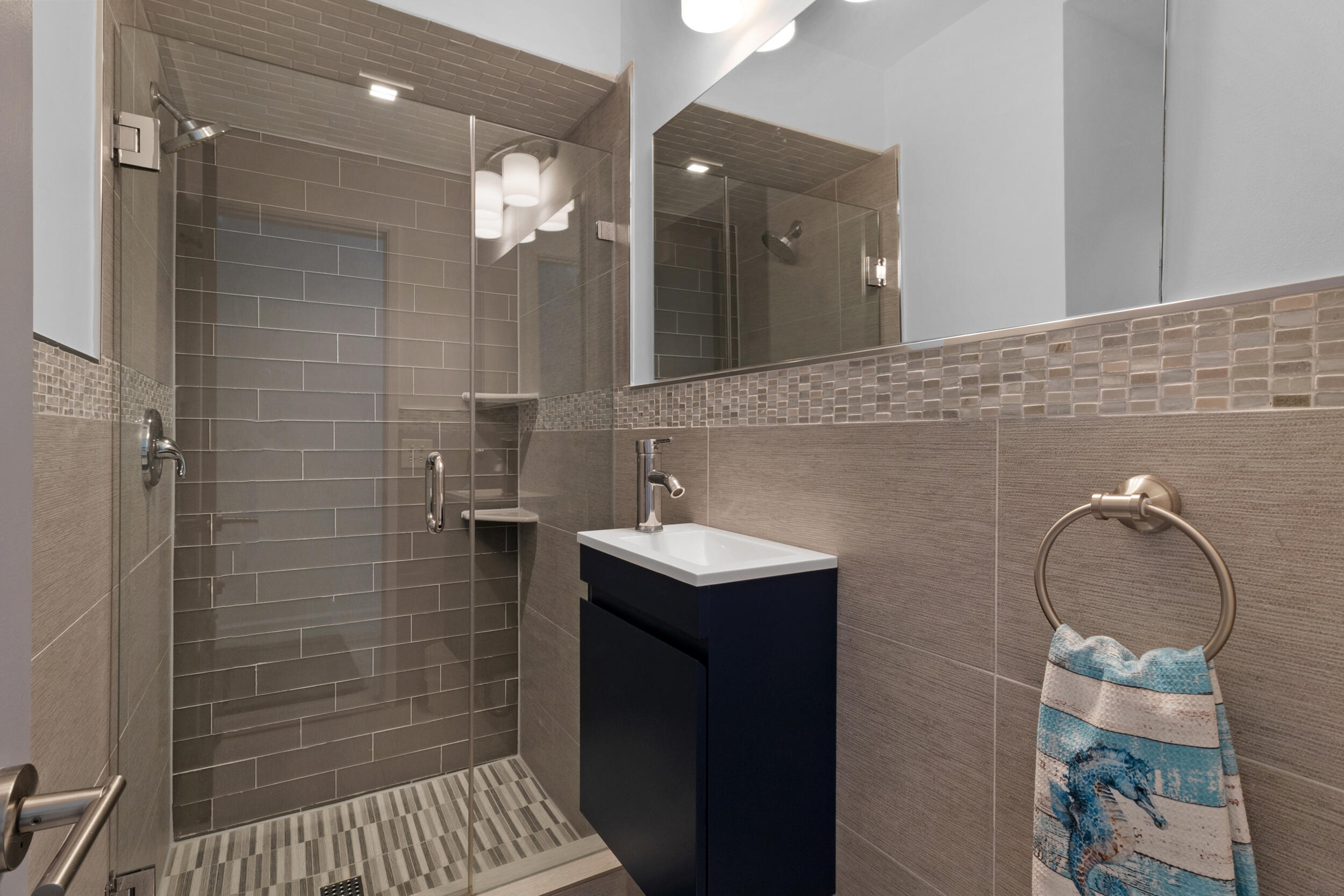 LAS OLAS BY THE SEA EXT - Residential