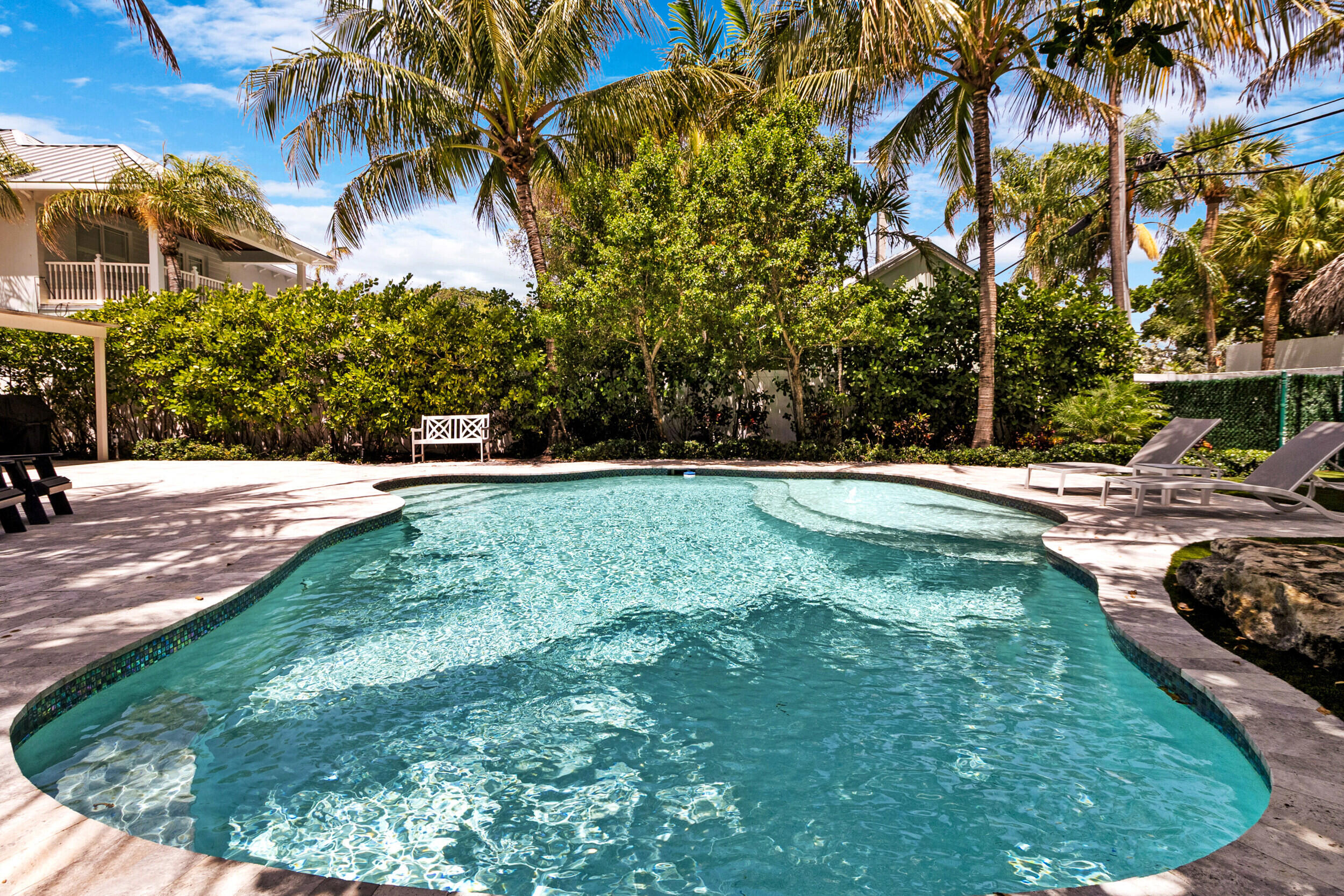 LAS OLAS BY THE SEA EXT - Residential
