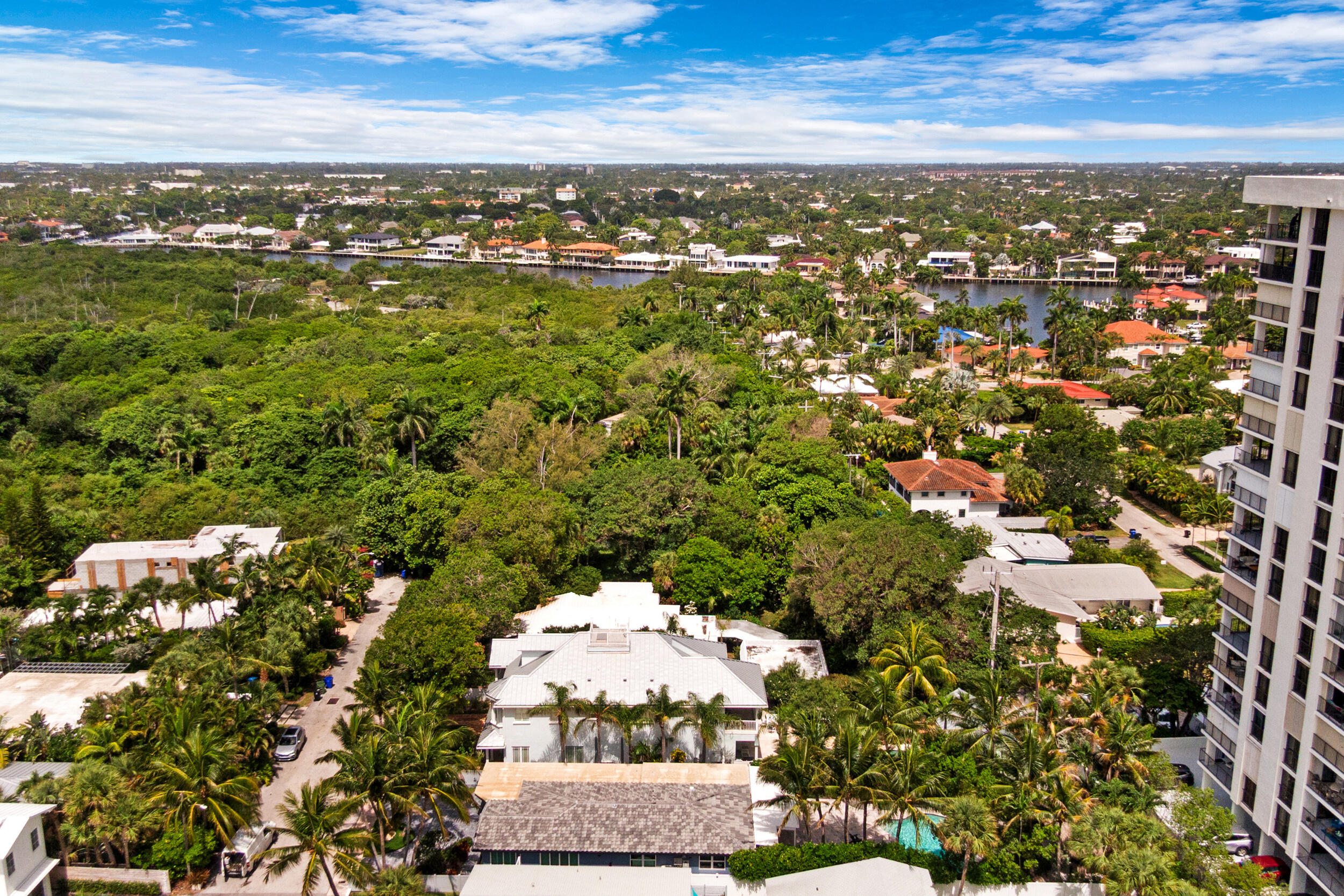 LAS OLAS BY THE SEA EXT - Residential