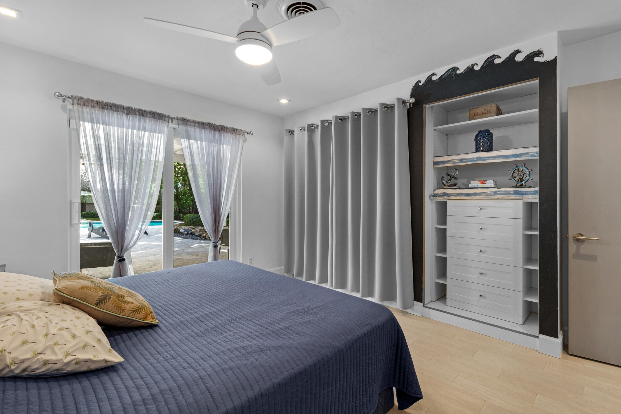 LAS OLAS BY THE SEA EXT - Residential