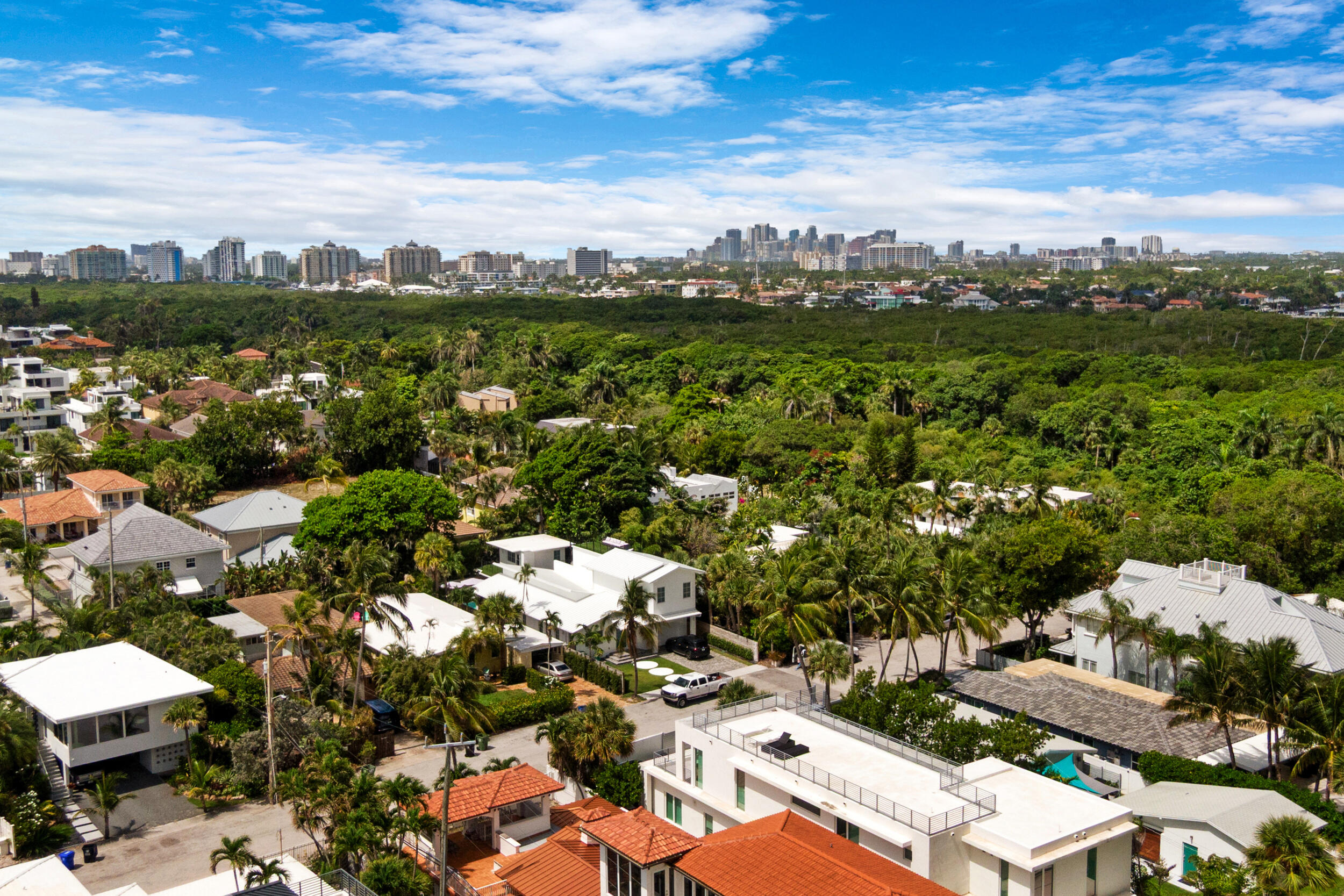 LAS OLAS BY THE SEA EXT - Residential