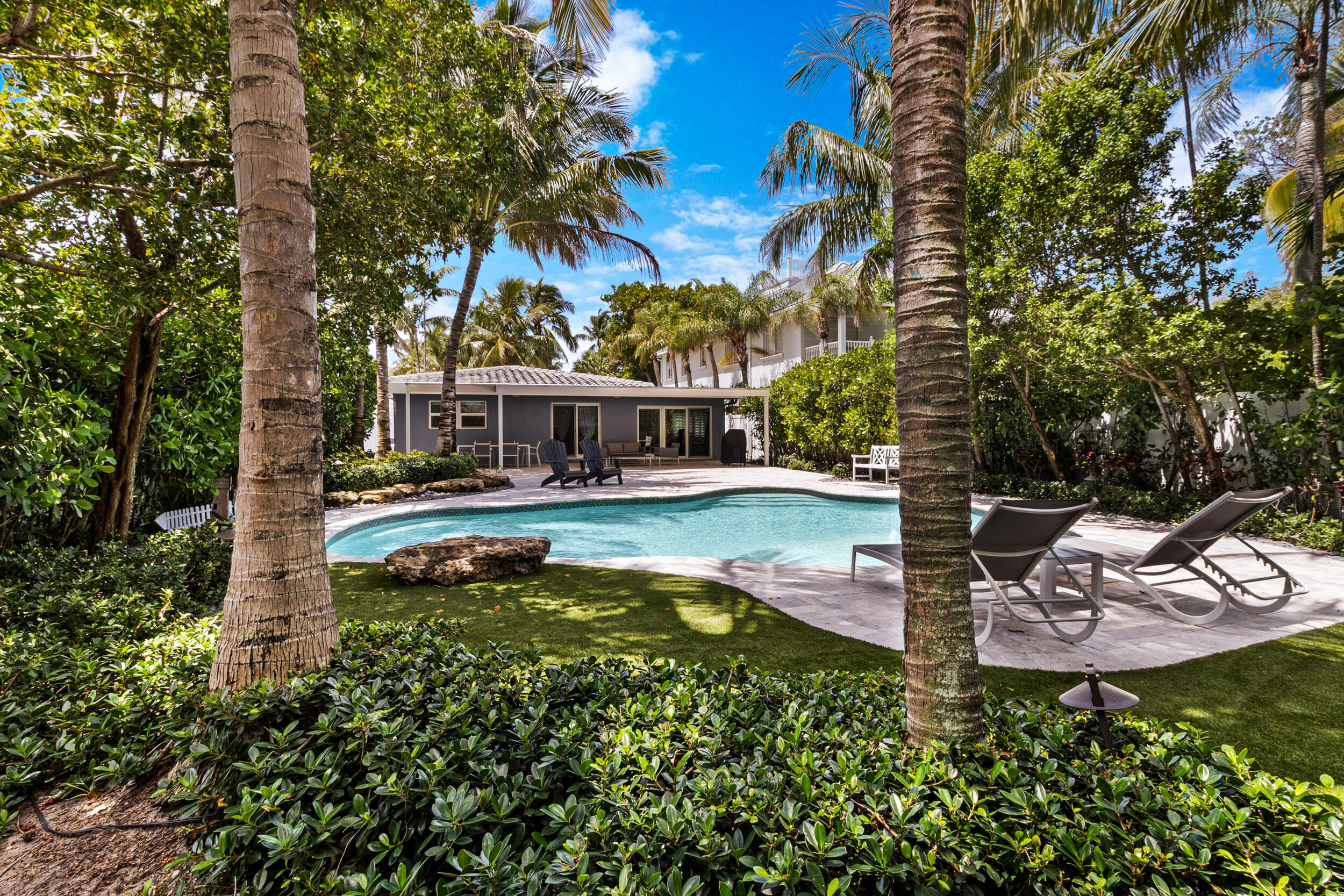 LAS OLAS BY THE SEA EXT - Residential