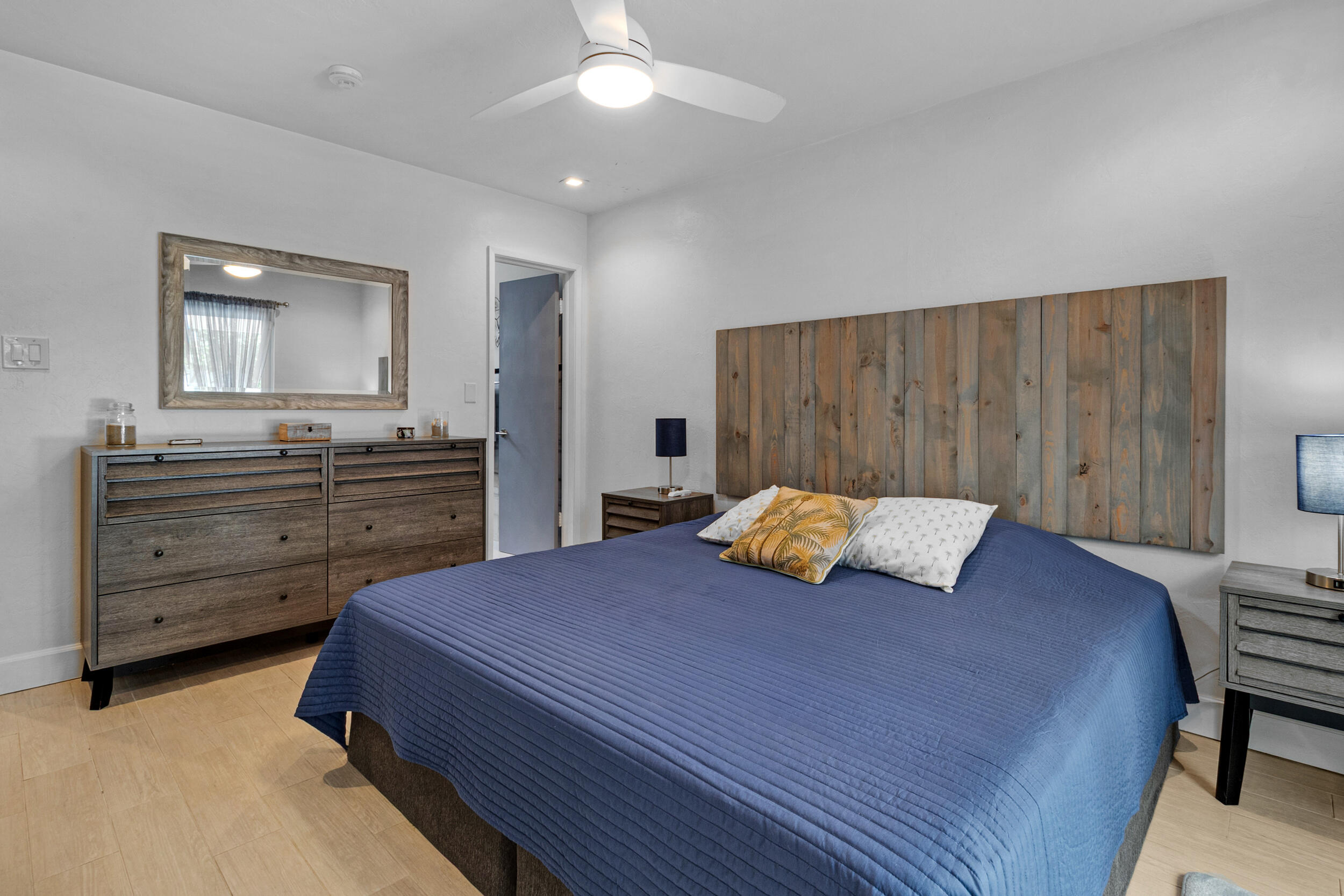 LAS OLAS BY THE SEA EXT - Residential