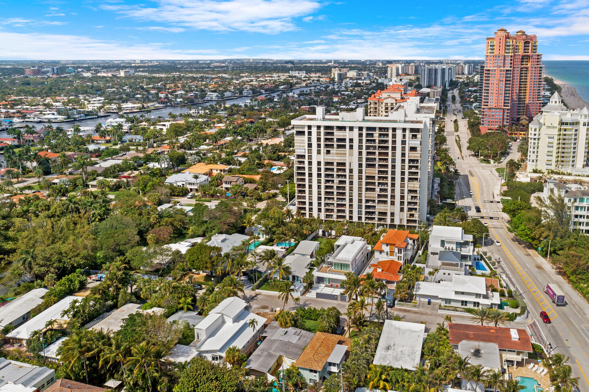 LAS OLAS BY THE SEA EXT - Residential