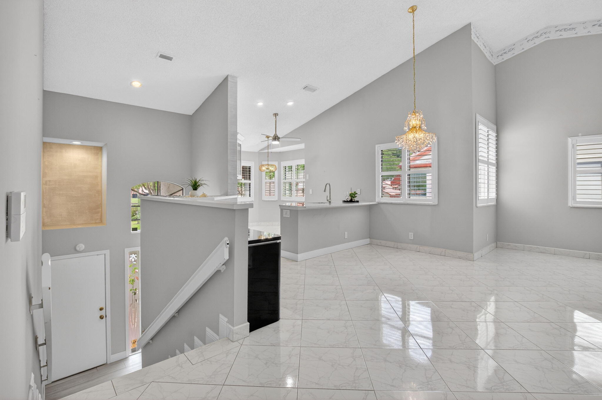 LEXINGTON CLUB VILLAS CONDO - Residential