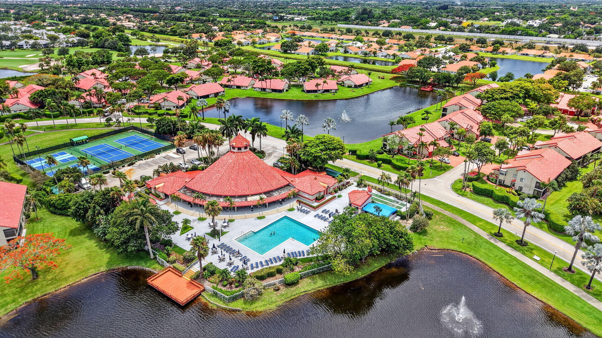 LEXINGTON CLUB VILLAS CONDO - Residential