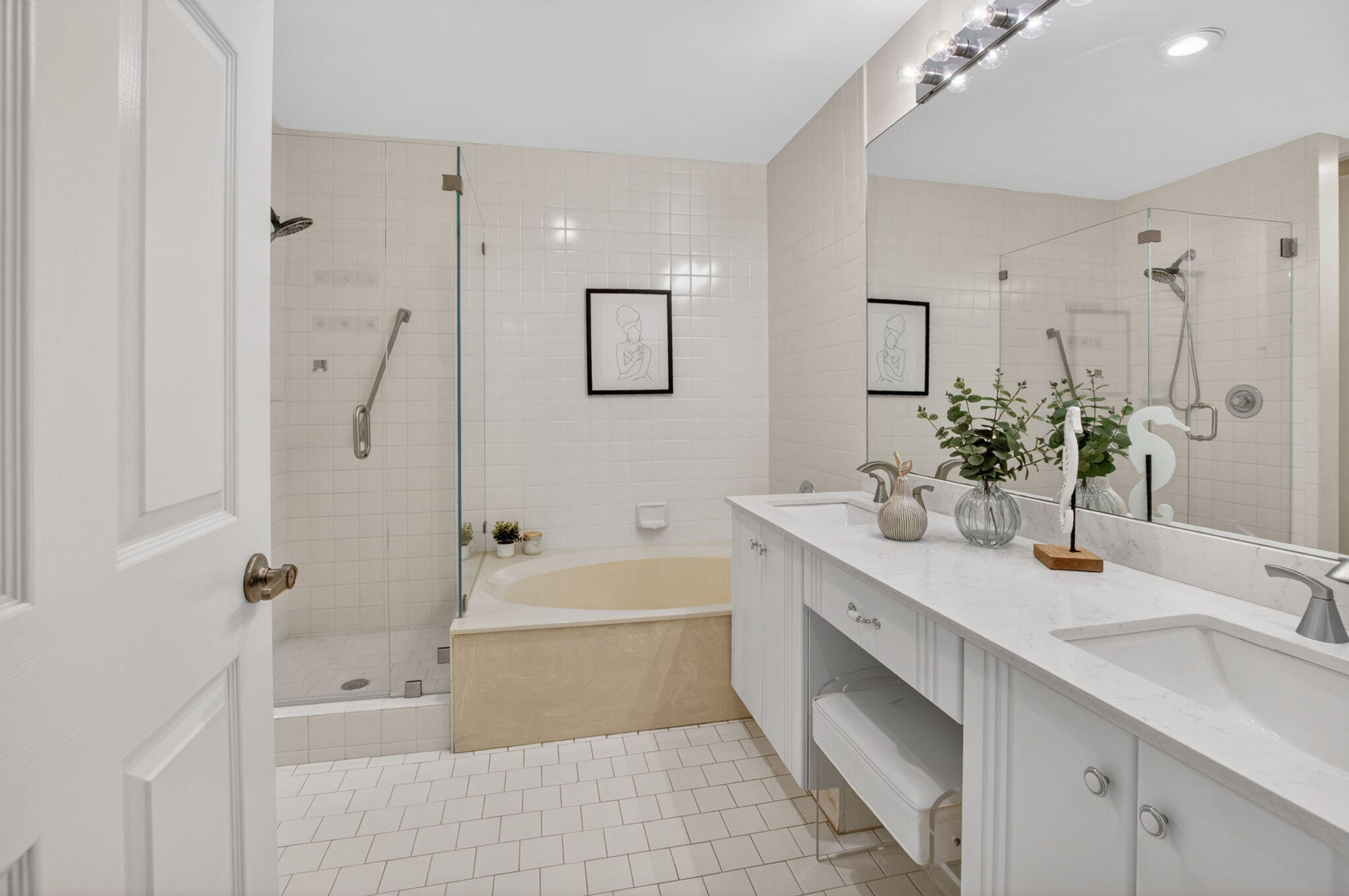 LEXINGTON CLUB VILLAS CONDO - Residential