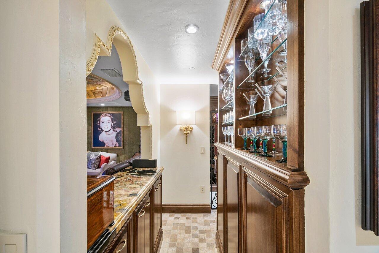 MIZNER GRAND CONDO - Residential