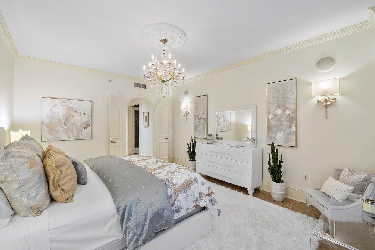 MIZNER GRAND CONDO - Residential