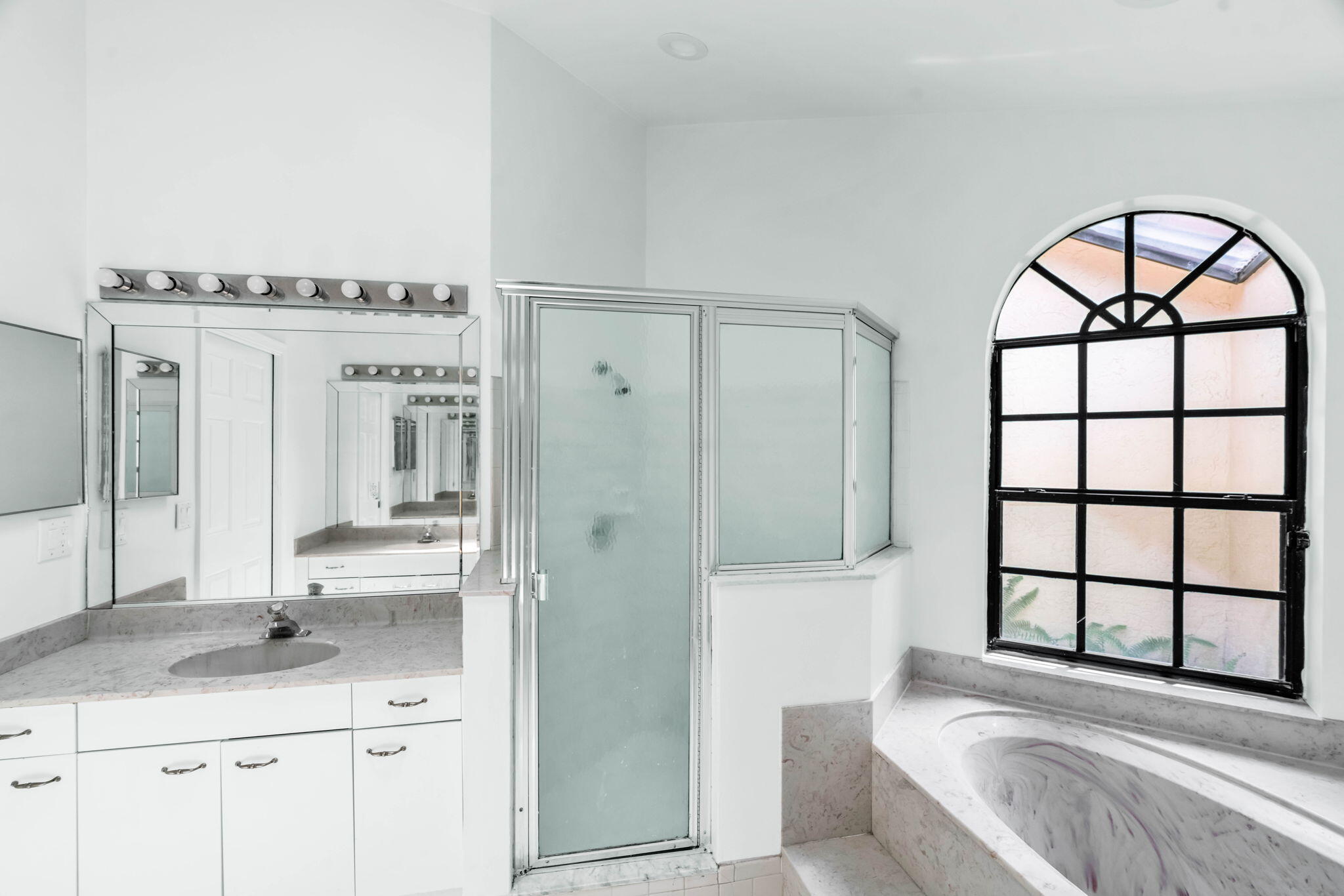 PIPERS GLEN A-3 - Residential Lease