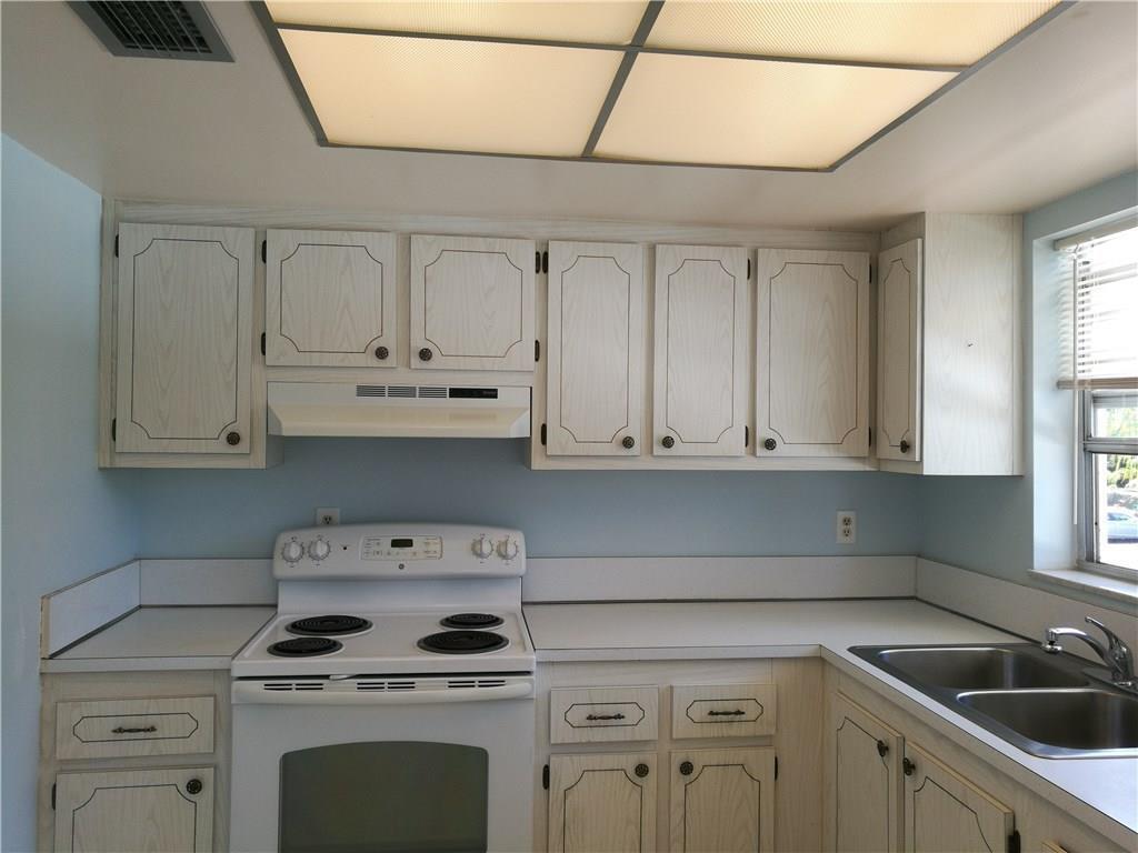 KINGSWOOD CONDO - Residential Lease