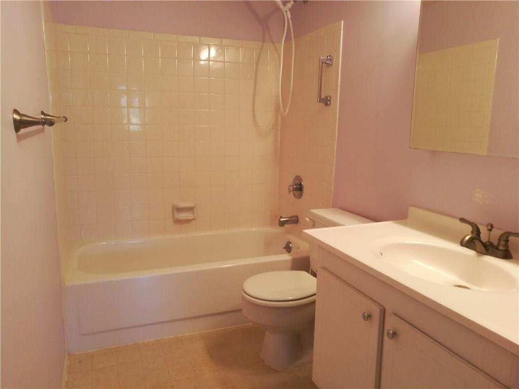 KINGSWOOD CONDO - Residential Lease