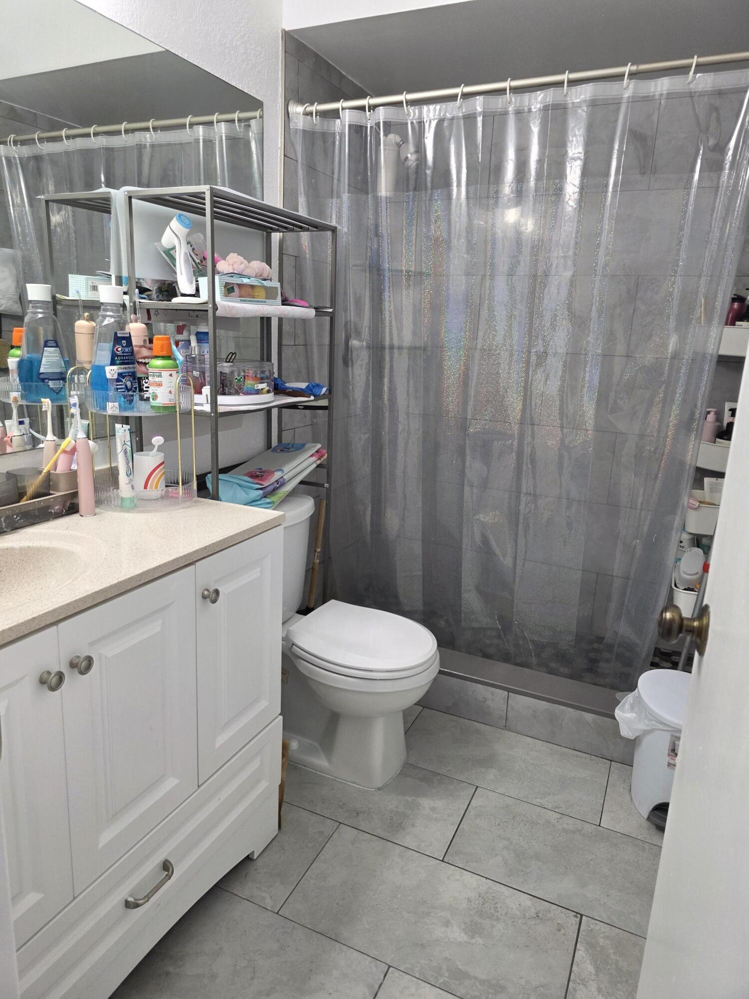 FRENCH QUARTER - Residential Lease
