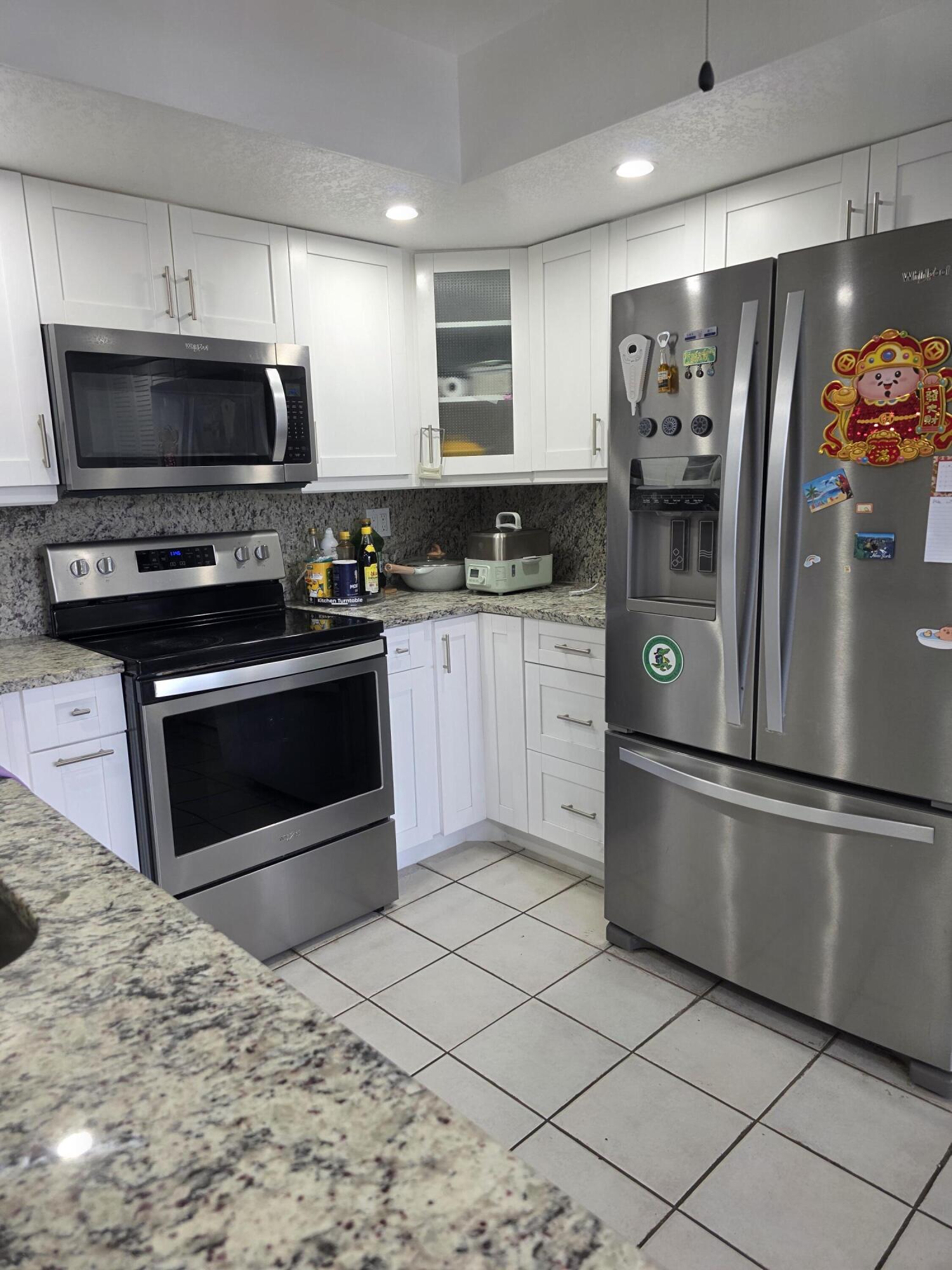 FRENCH QUARTER - Residential Lease
