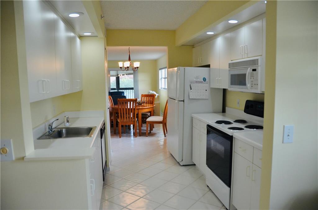 Plymouth III Century Vill - Residential
