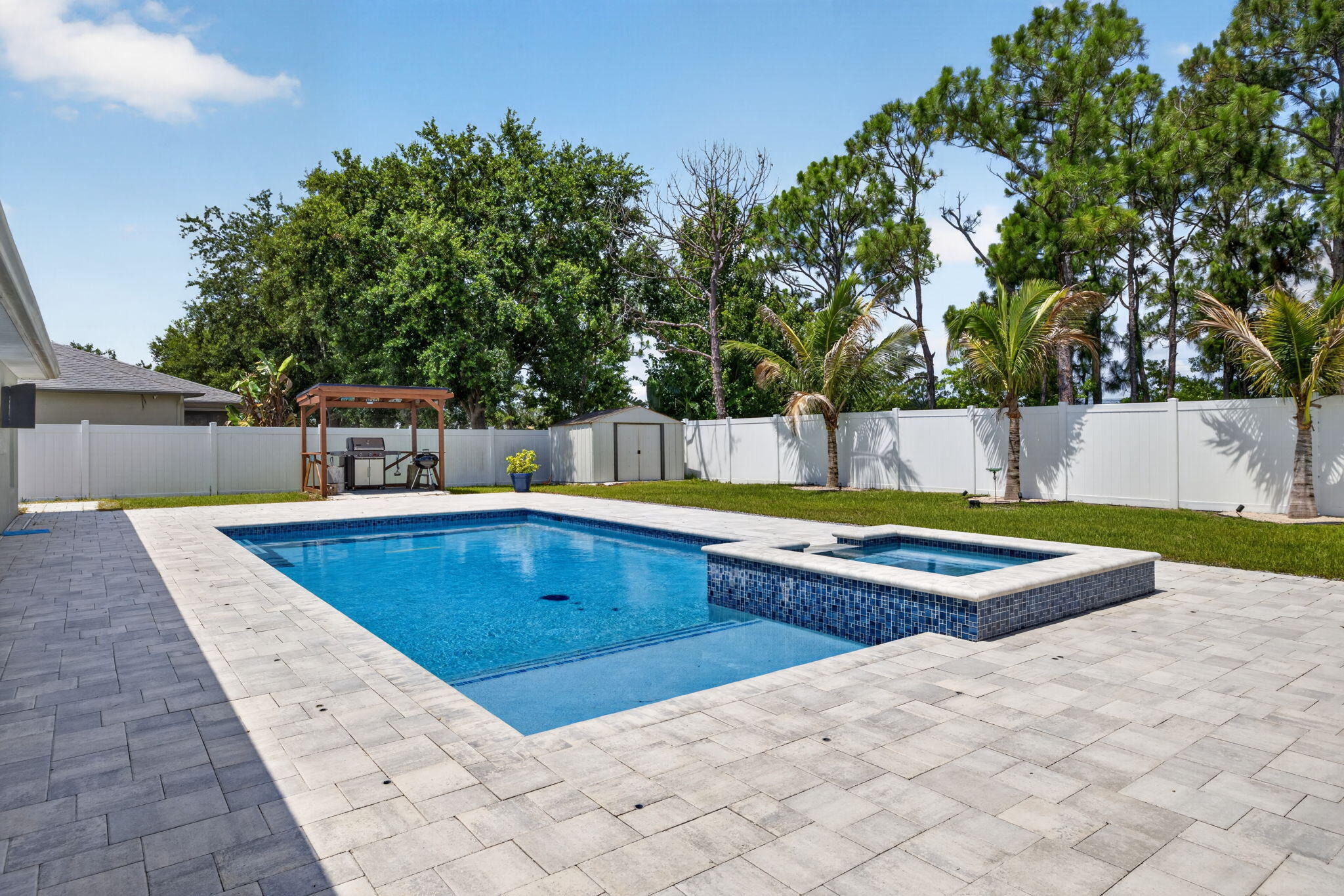 PORT ST LUCIE SECTION 48 1ST REPLAT - Residential