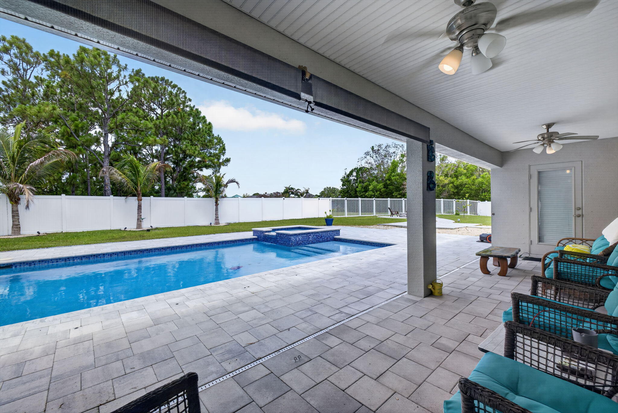 PORT ST LUCIE SECTION 48 1ST REPLAT - Residential