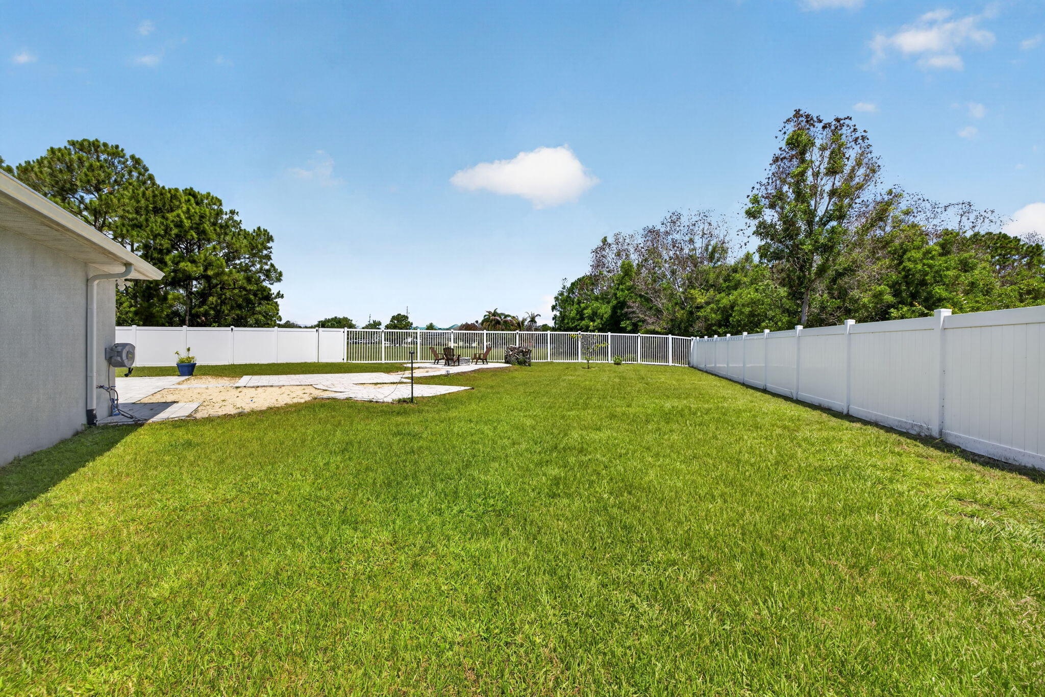 PORT ST LUCIE SECTION 48 1ST REPLAT - Residential