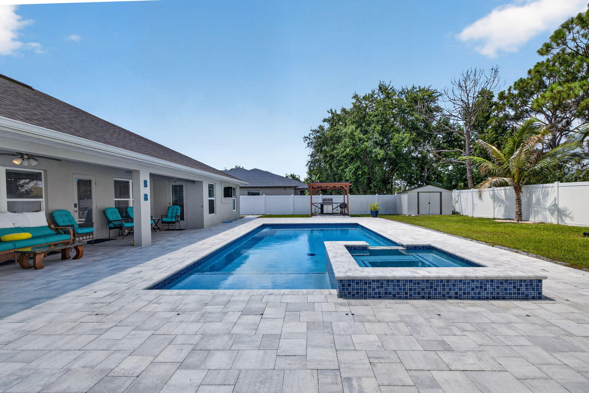 PORT ST LUCIE SECTION 48 1ST REPLAT - Residential