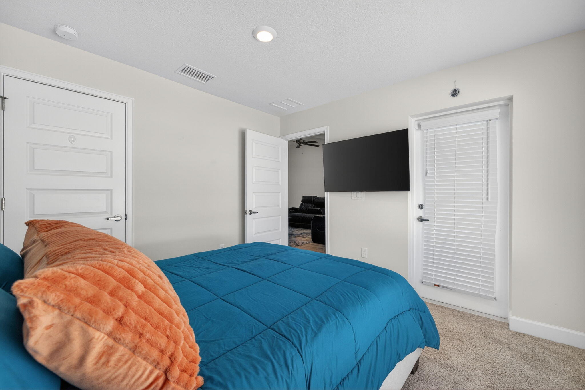 PORT ST LUCIE SECTION 48 1ST REPLAT - Residential