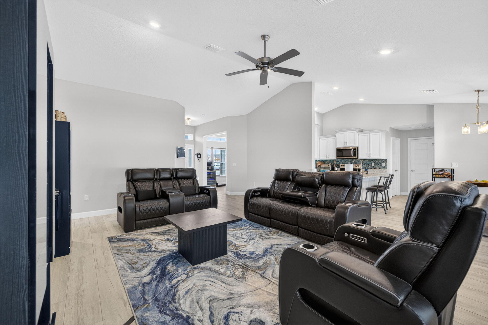 PORT ST LUCIE SECTION 48 1ST REPLAT - Residential
