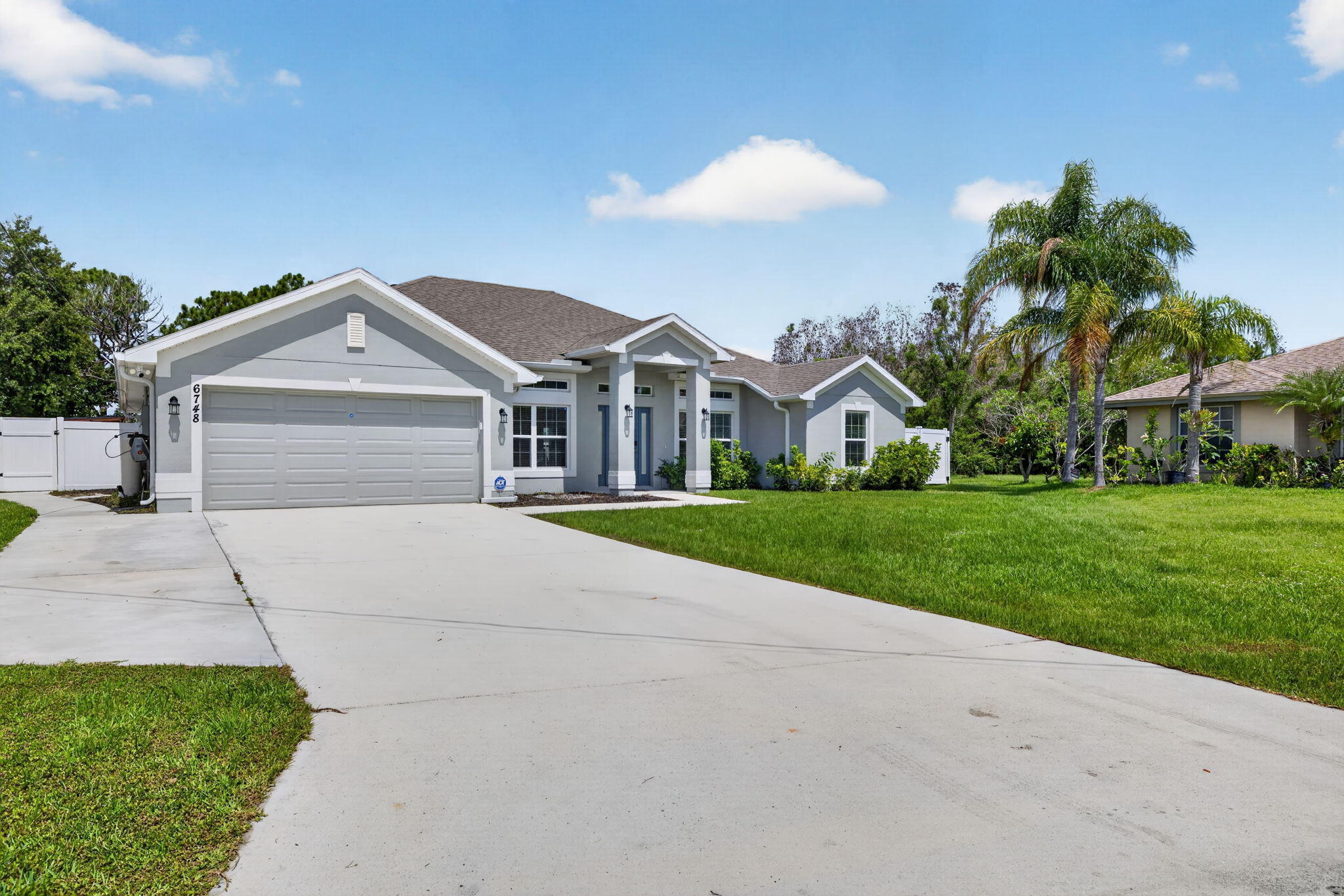 PORT ST LUCIE SECTION 48 1ST REPLAT - Residential