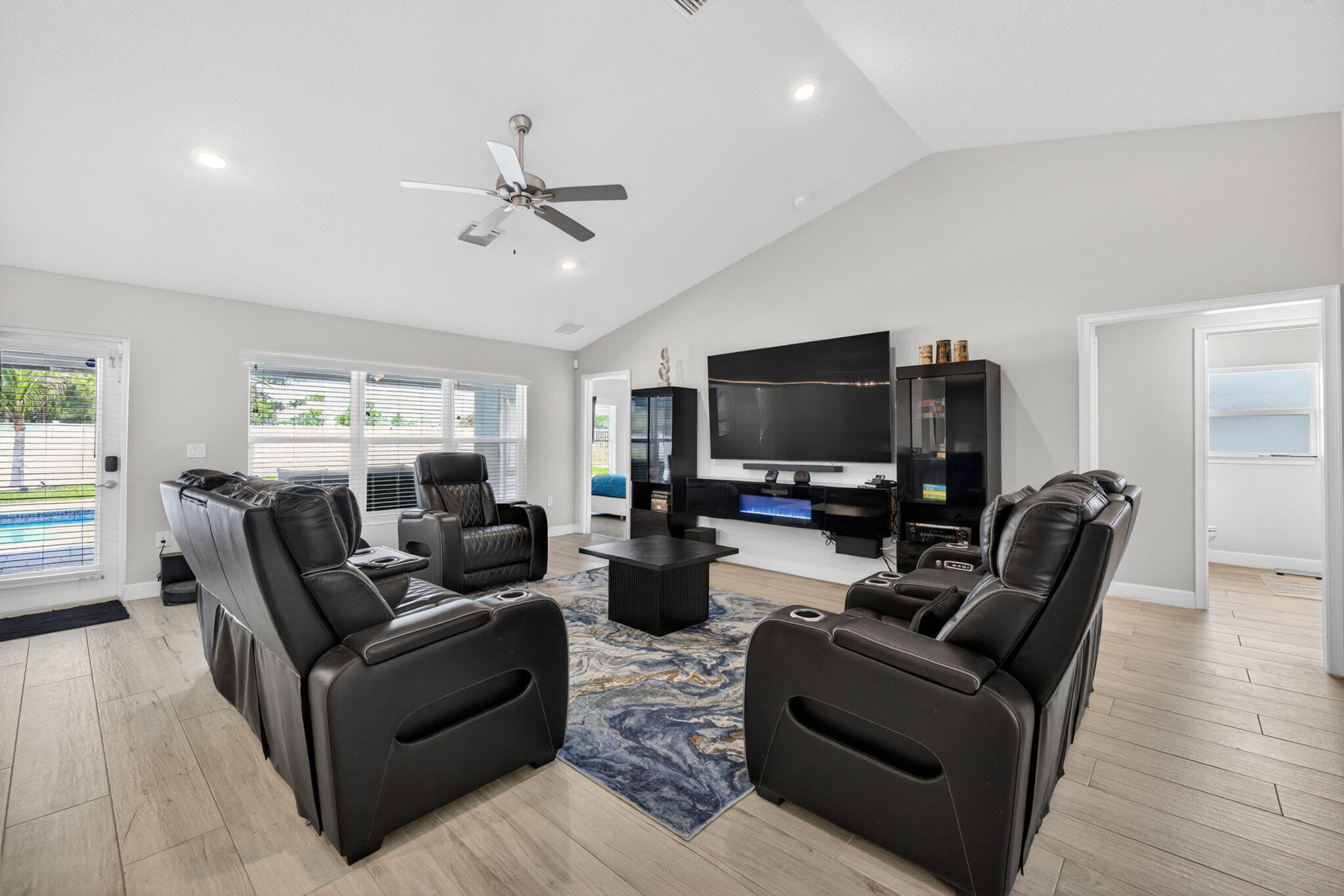 PORT ST LUCIE SECTION 48 1ST REPLAT - Residential