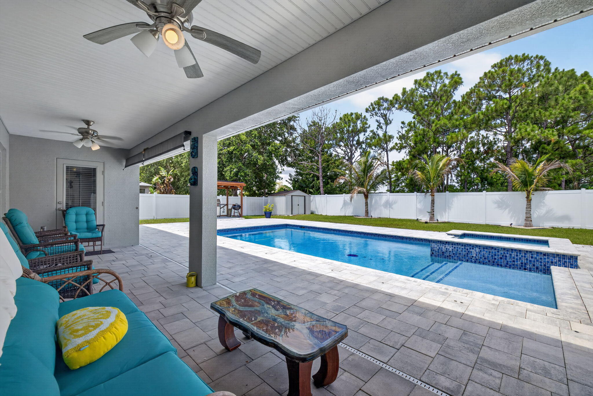 PORT ST LUCIE SECTION 48 1ST REPLAT - Residential