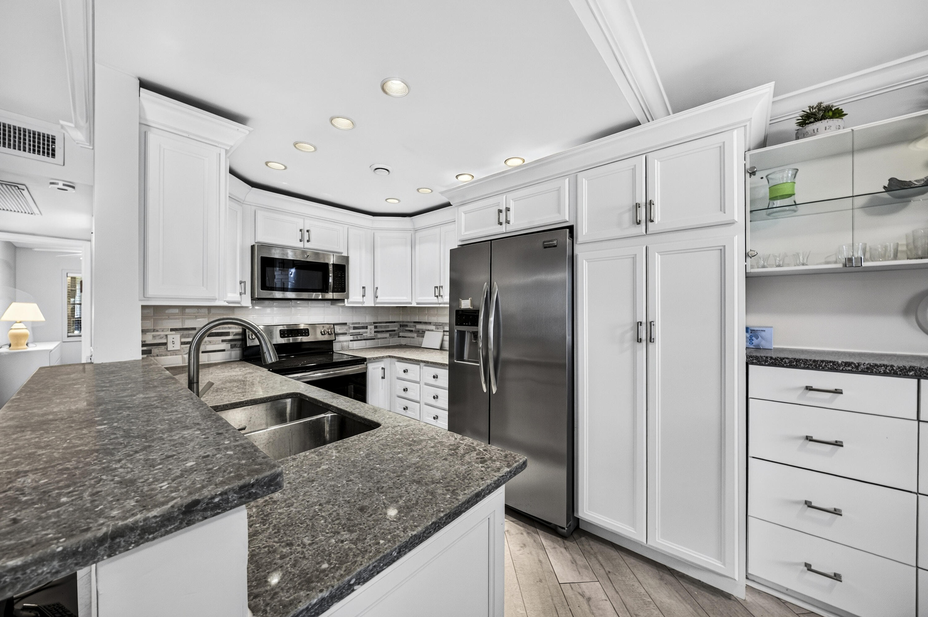 BERKSHIRE B CONDO - Residential