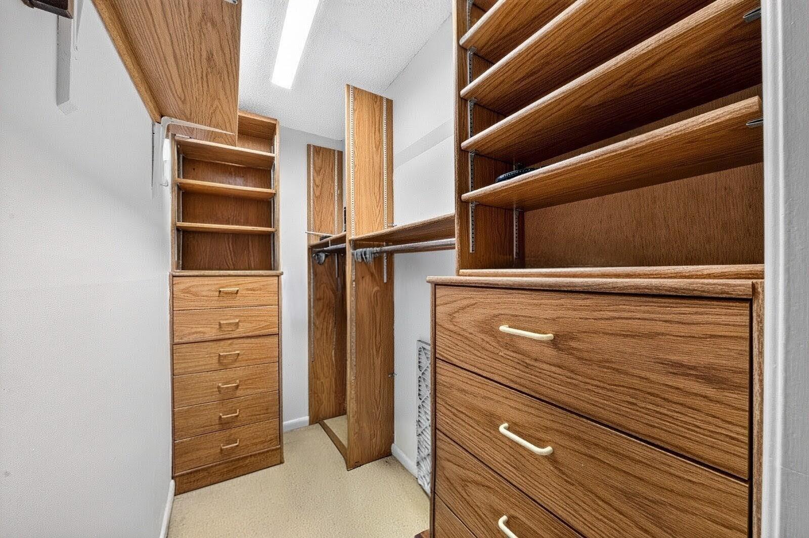 BERKSHIRE B CONDO - Residential
