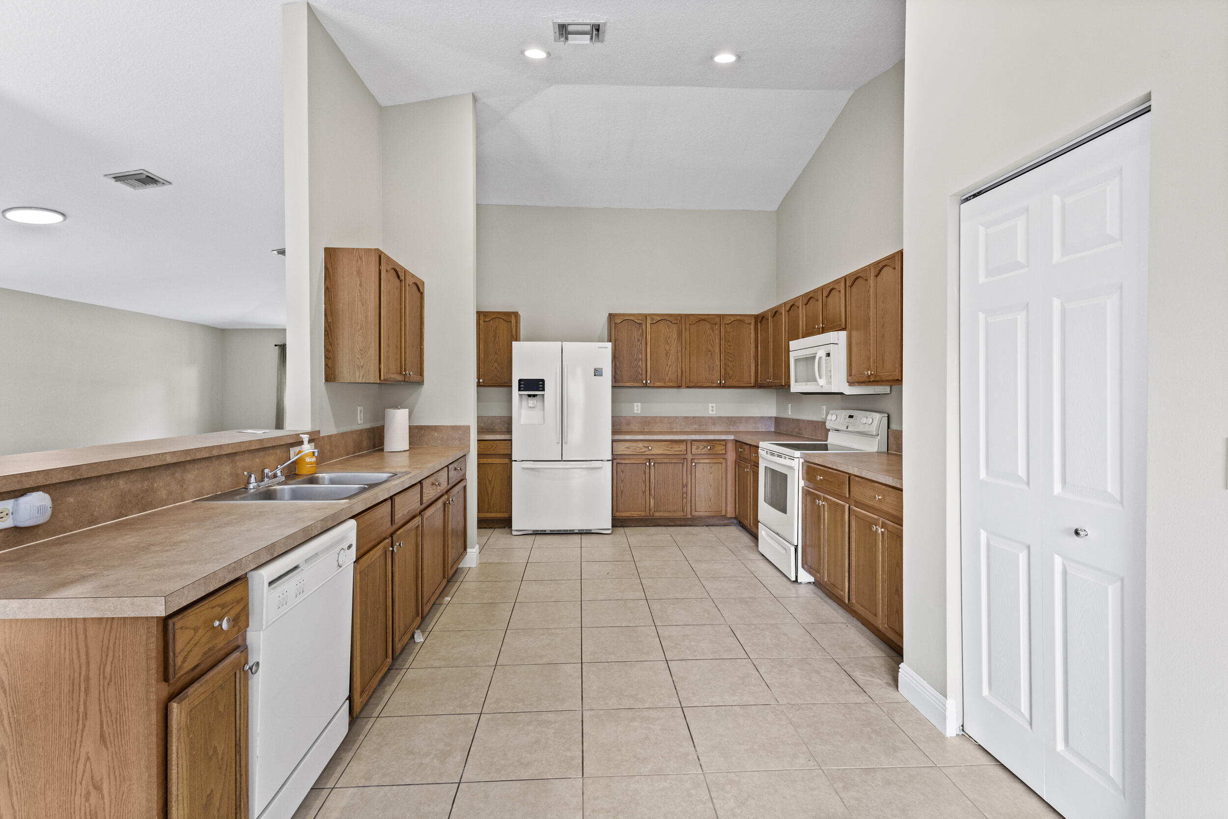 PORT ST LUCIE SECTION  31 - Residential